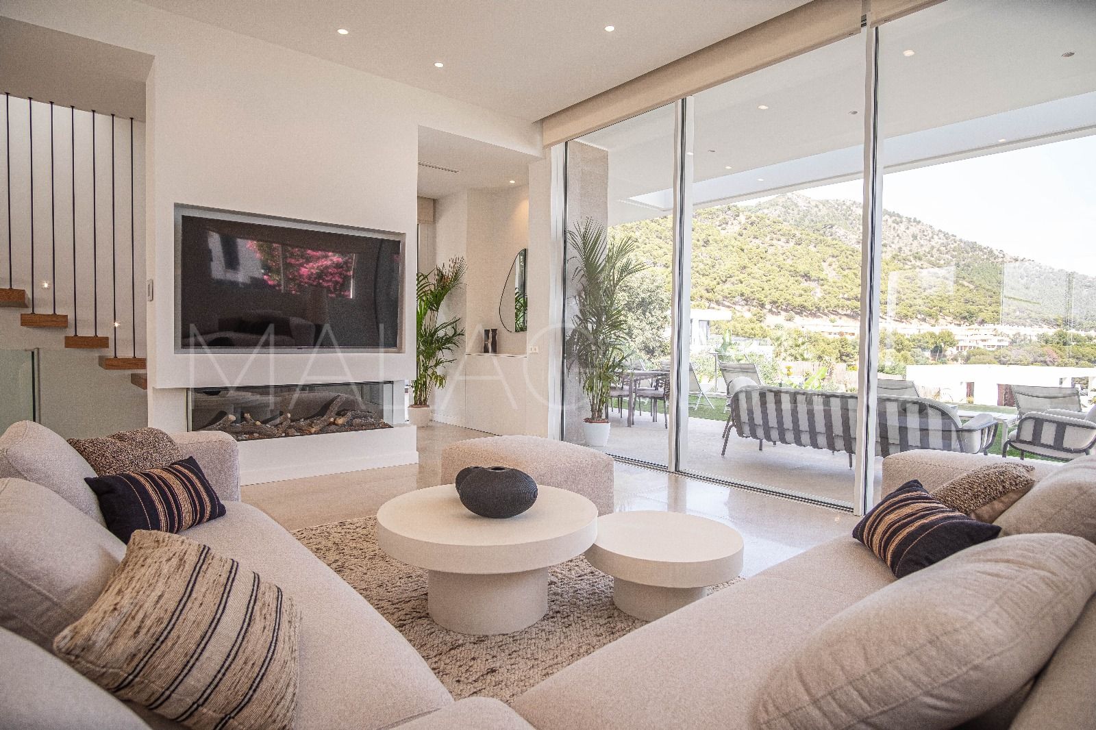 Villa for sale in Mijas
