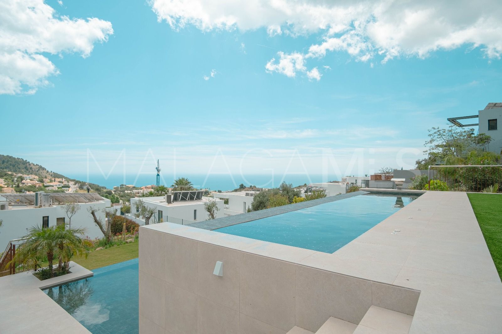 Villa for sale in Mijas