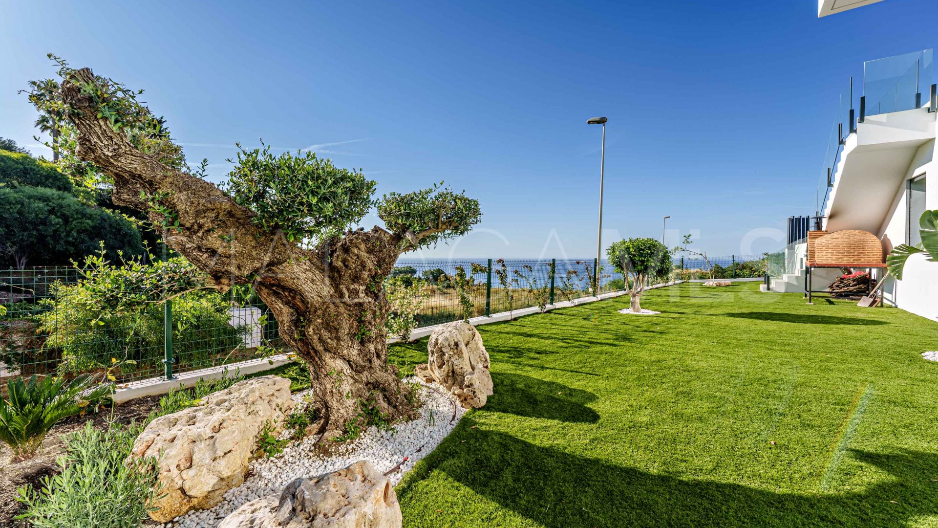 Villa for sale in Benalmadena Costa