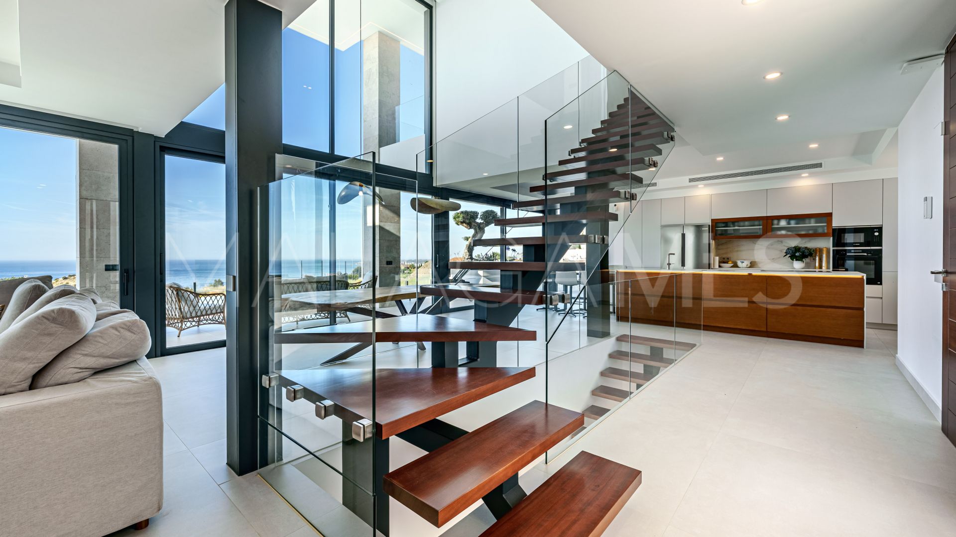 Villa for sale in Benalmadena Costa