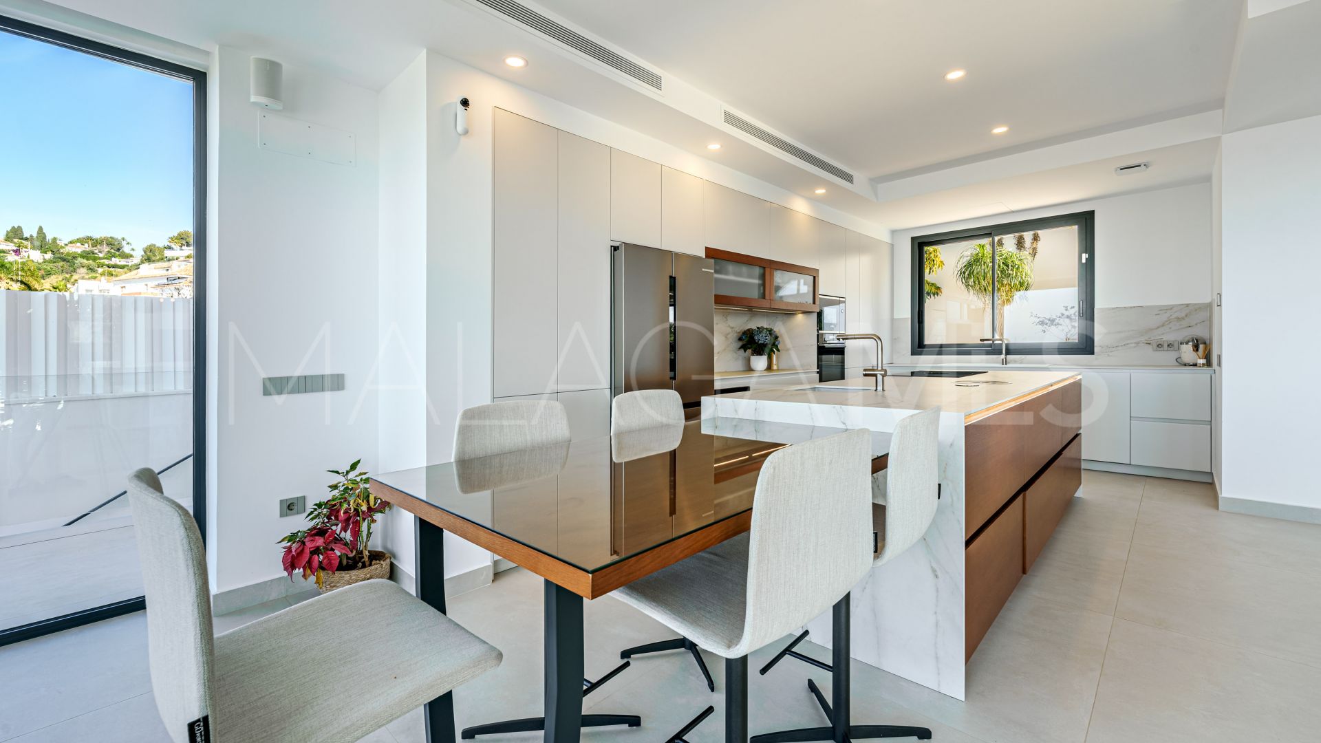 Villa for sale in Benalmadena Costa