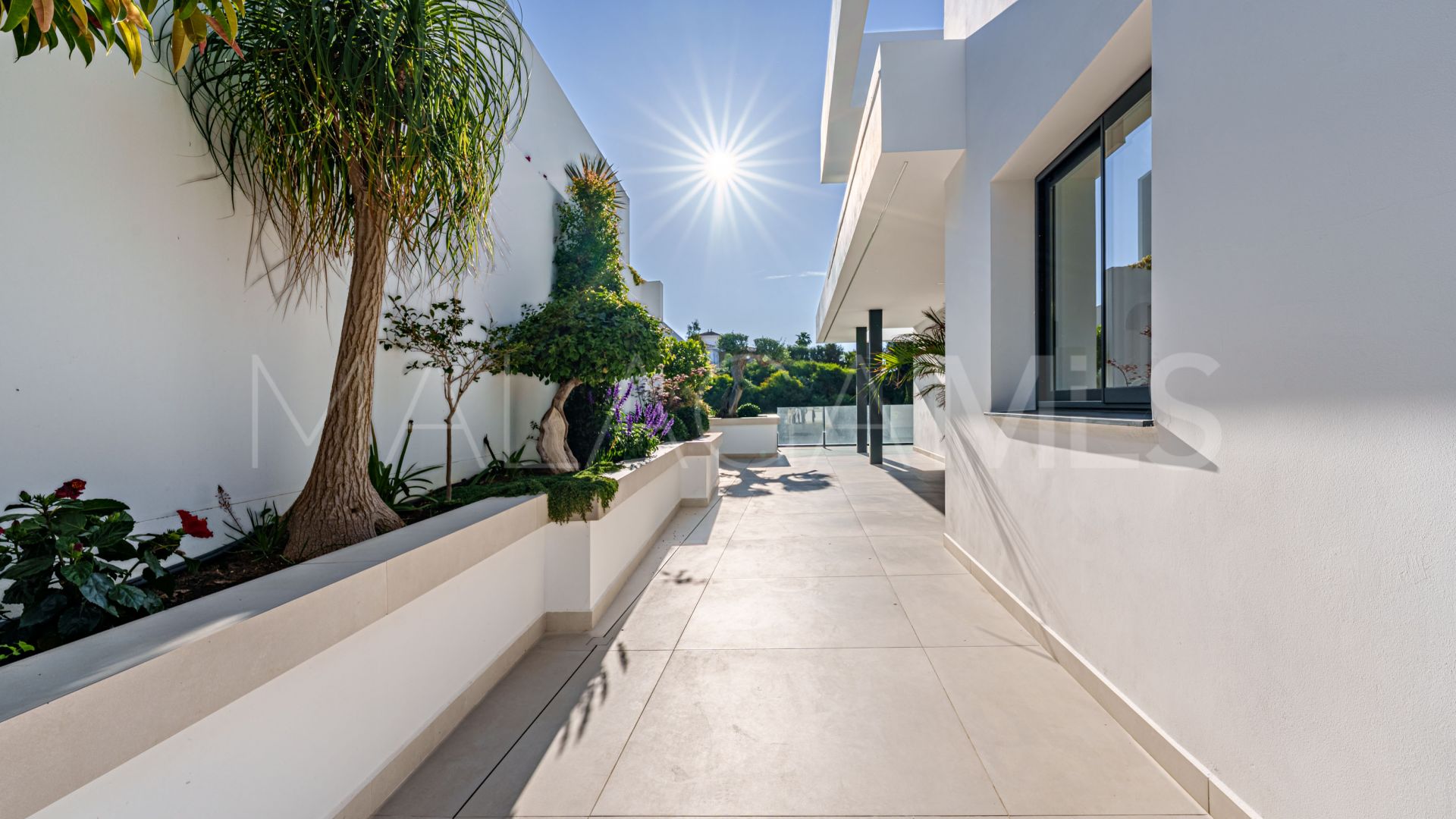 Villa for sale in Benalmadena Costa