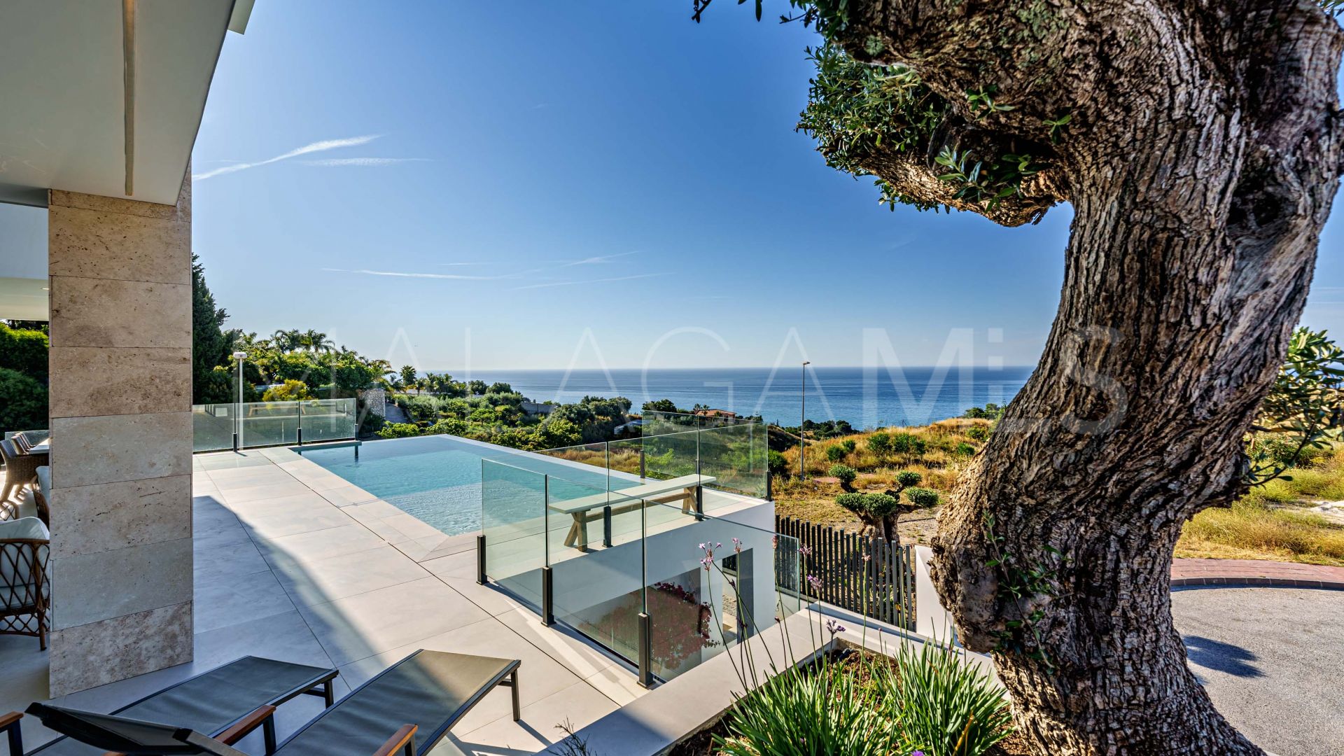 Villa for sale in Benalmadena Costa