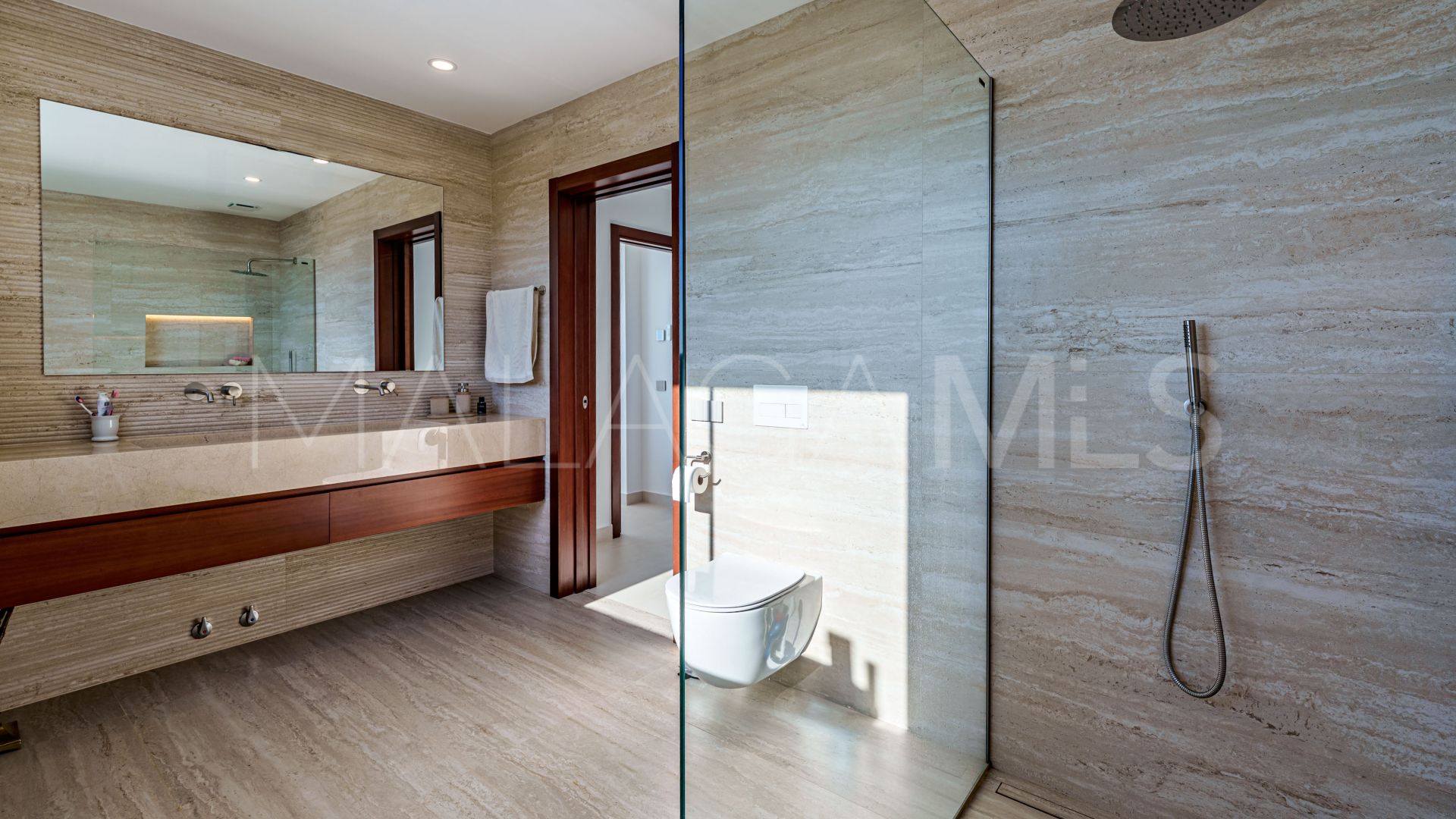 Villa for sale in Benalmadena Costa