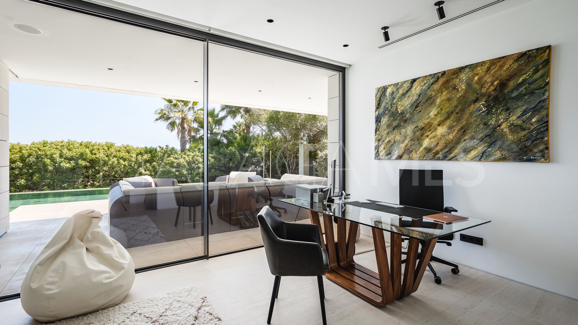 Villa for sale in Lomas del Virrey