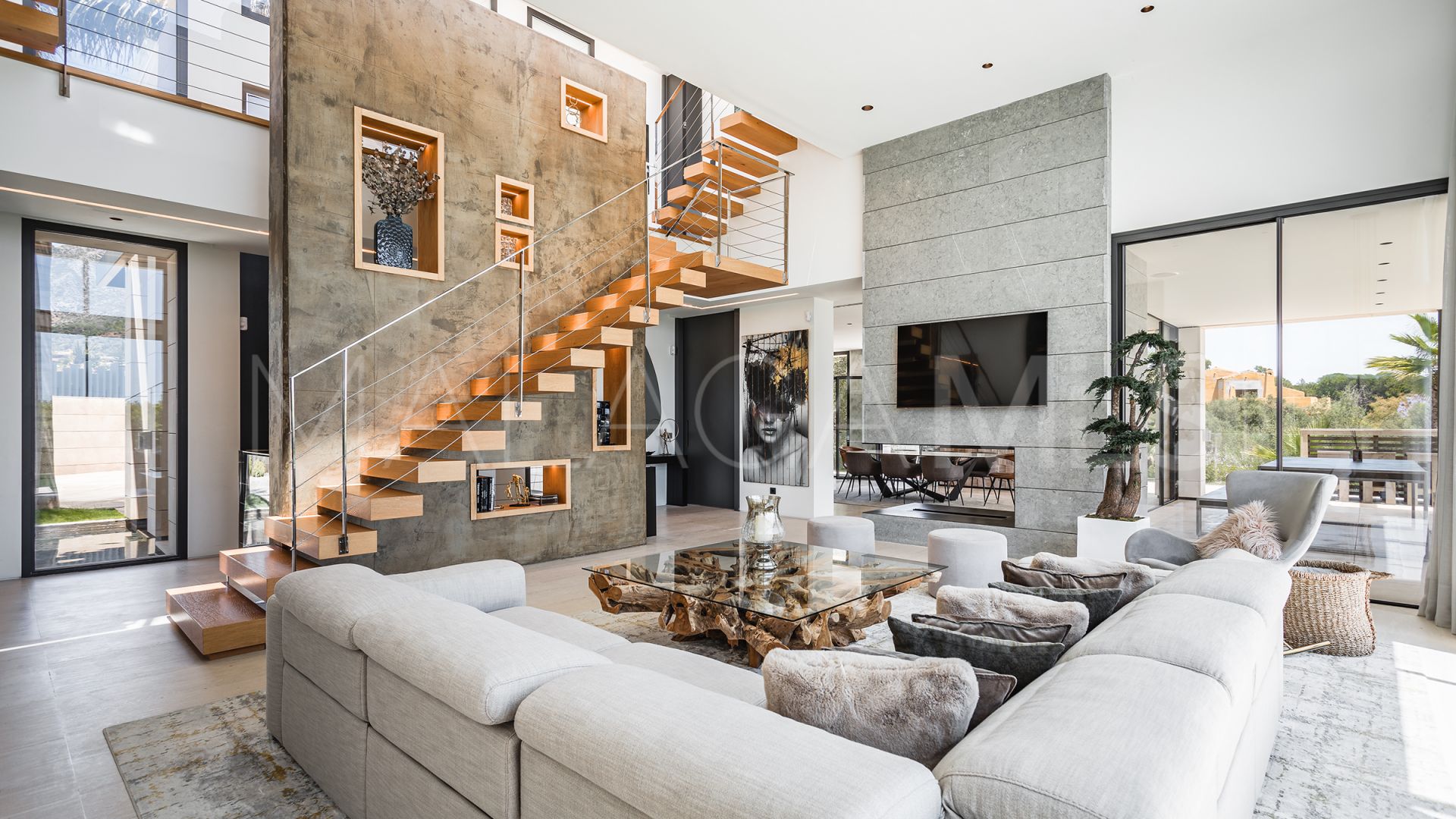 Villa for sale in Lomas del Virrey