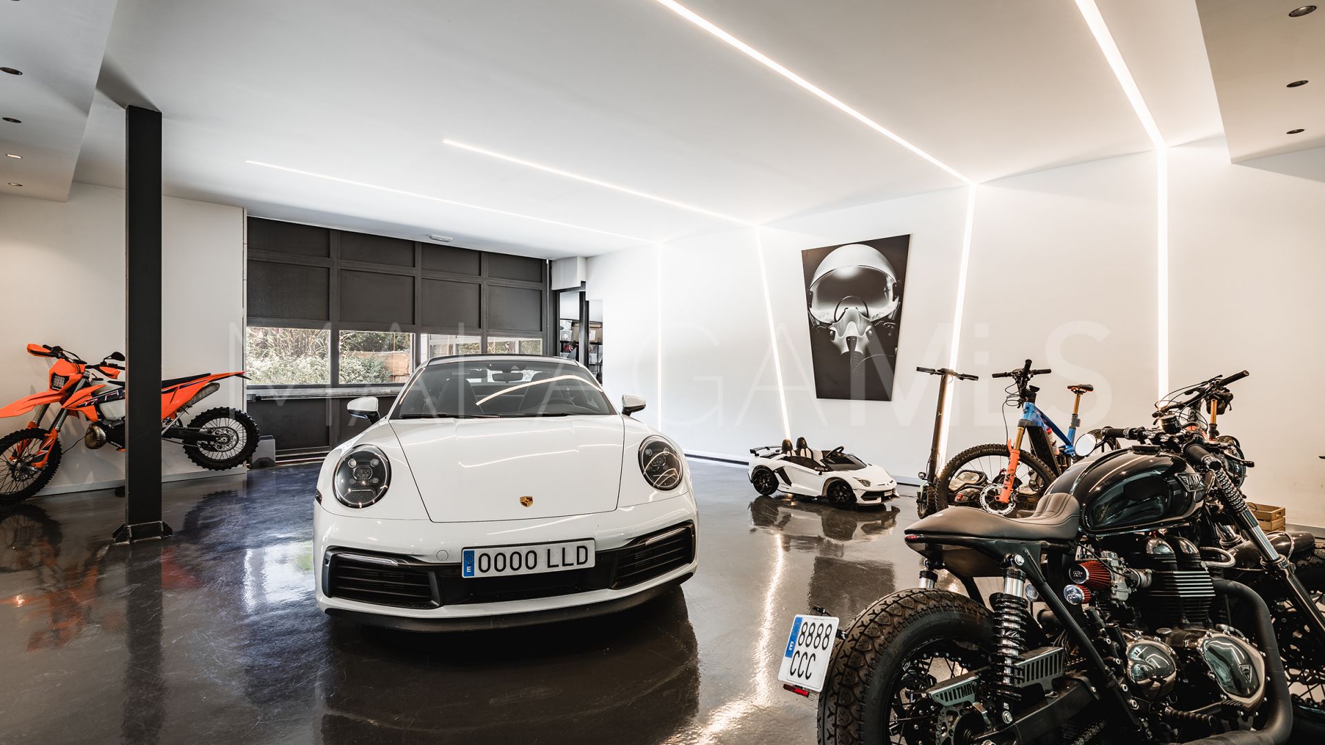 Villa for sale in Lomas del Virrey