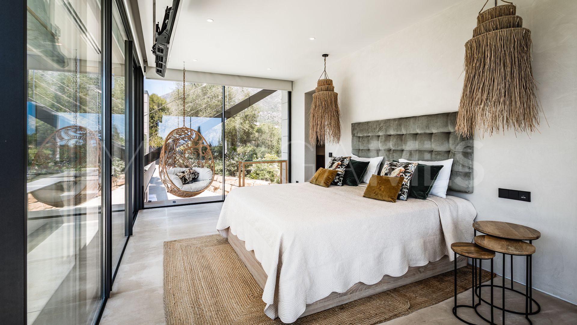 Villa for sale in Lomas del Virrey