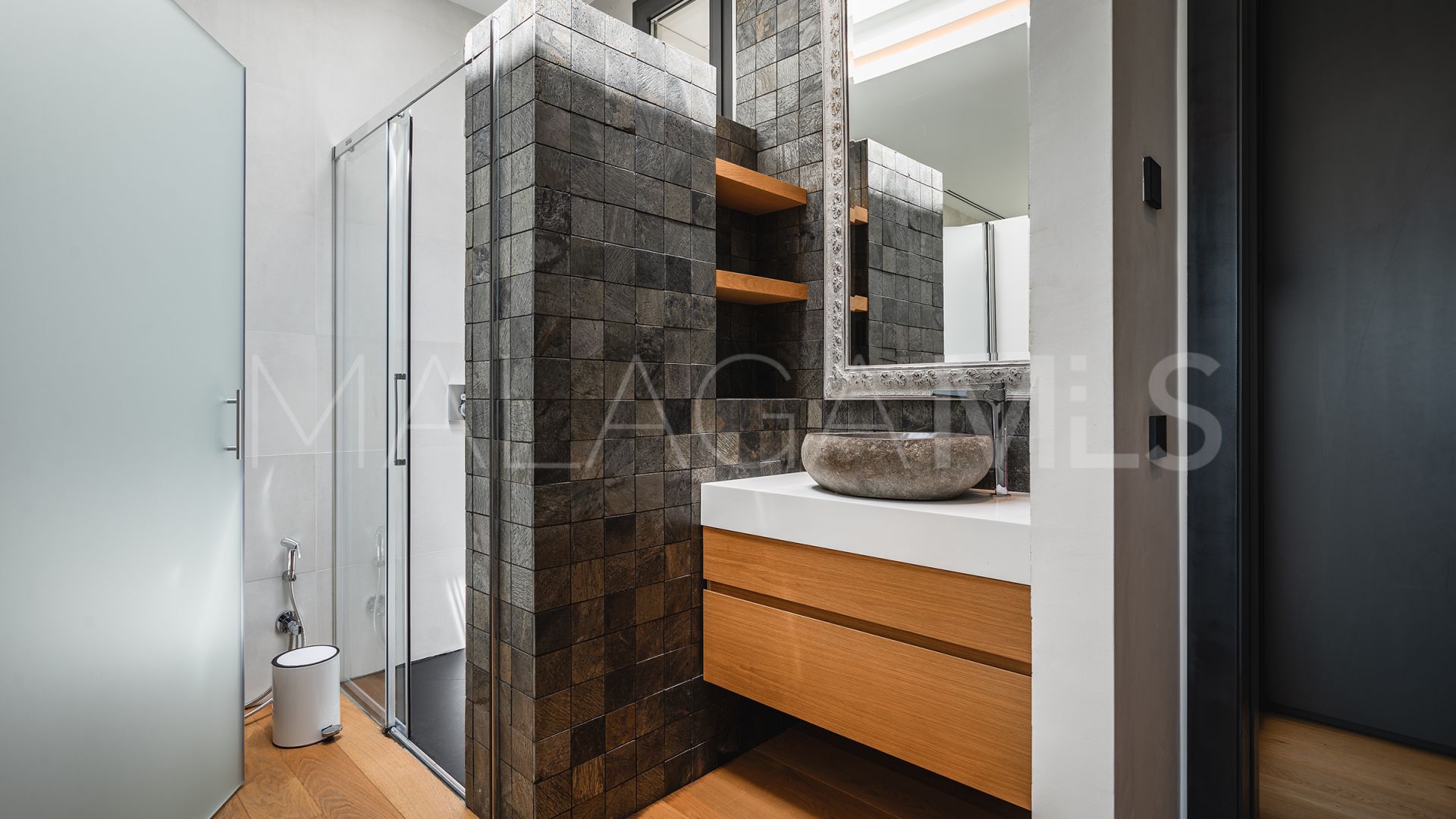 Villa for sale in Lomas del Virrey