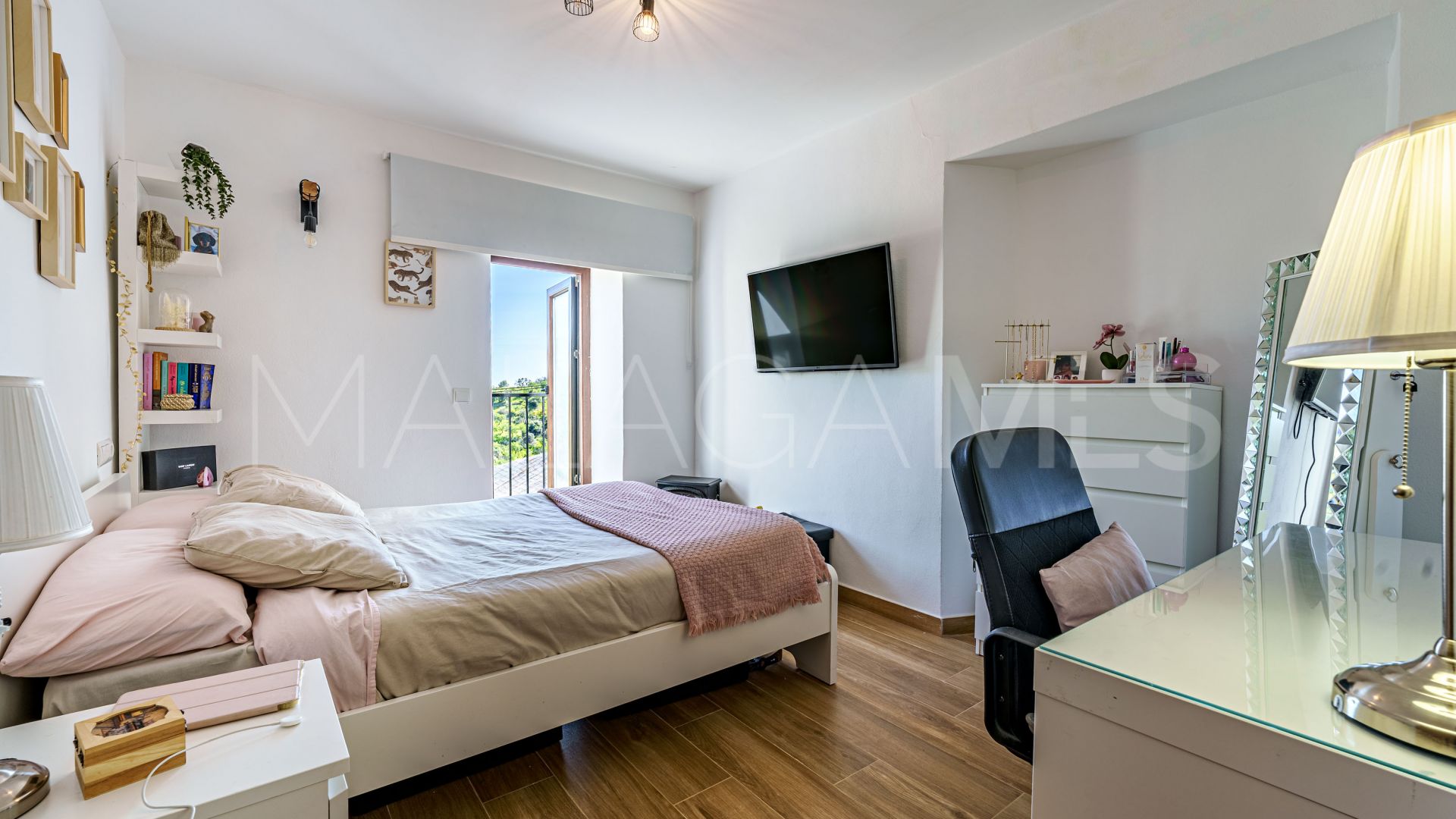 11 bedrooms Malaga - Este finca for sale