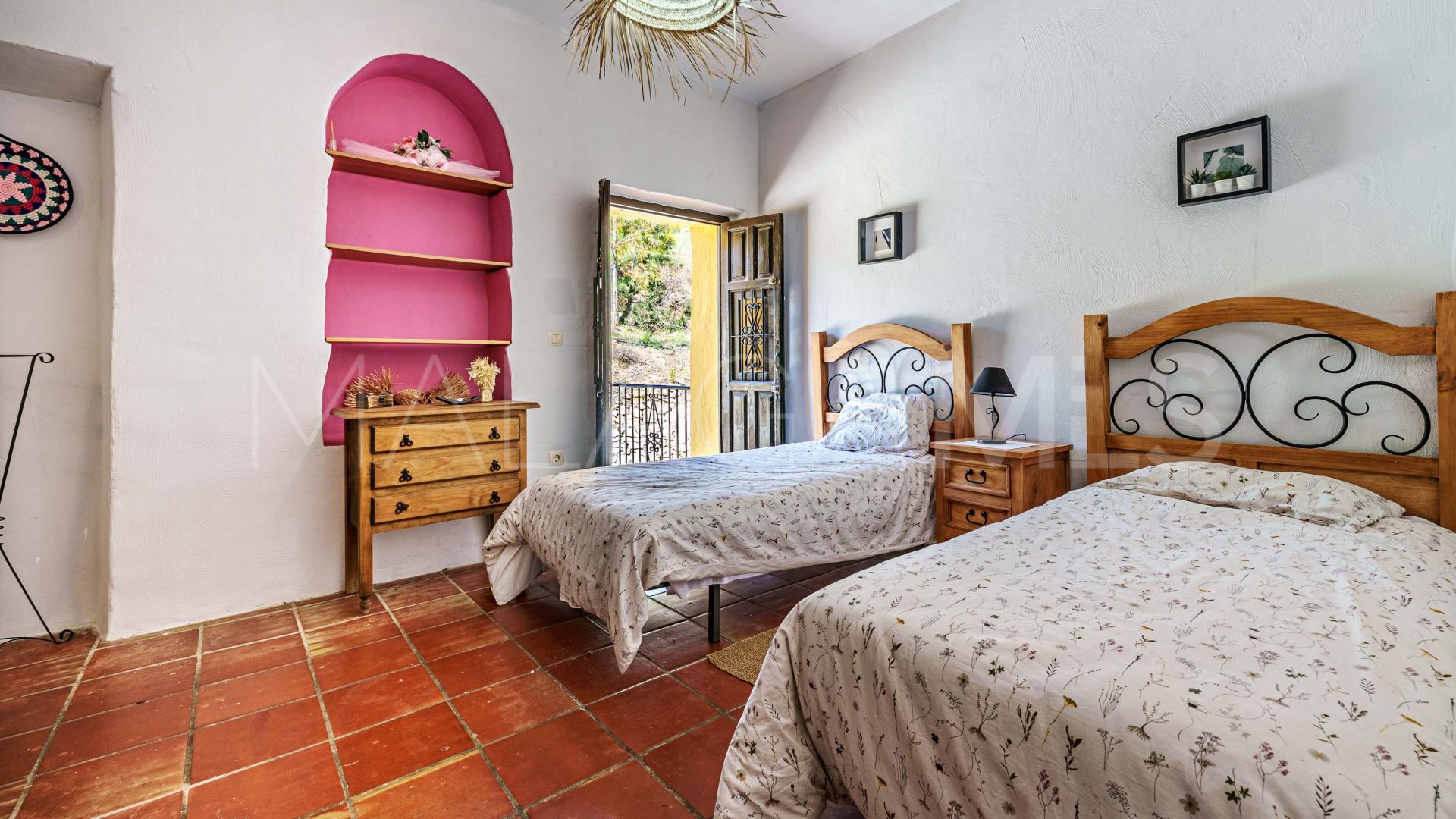 11 bedrooms Malaga - Este finca for sale
