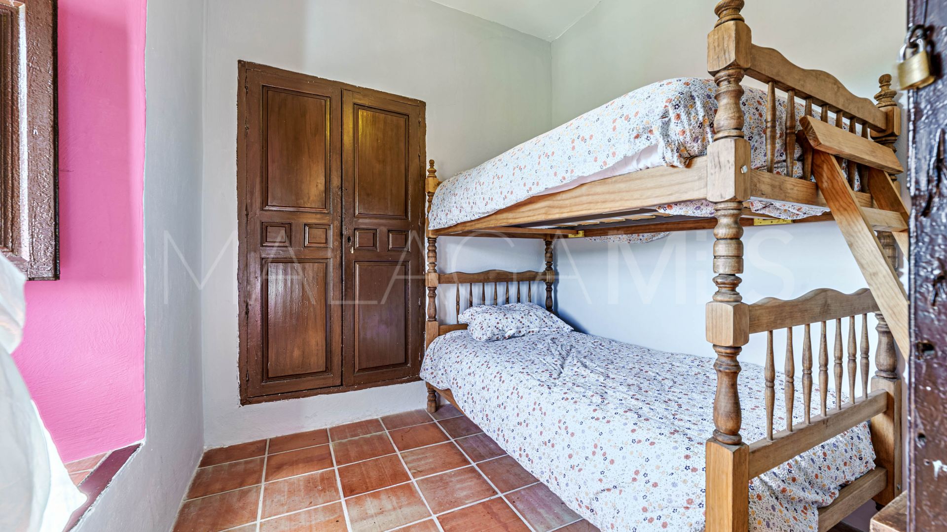 11 bedrooms Malaga - Este finca for sale
