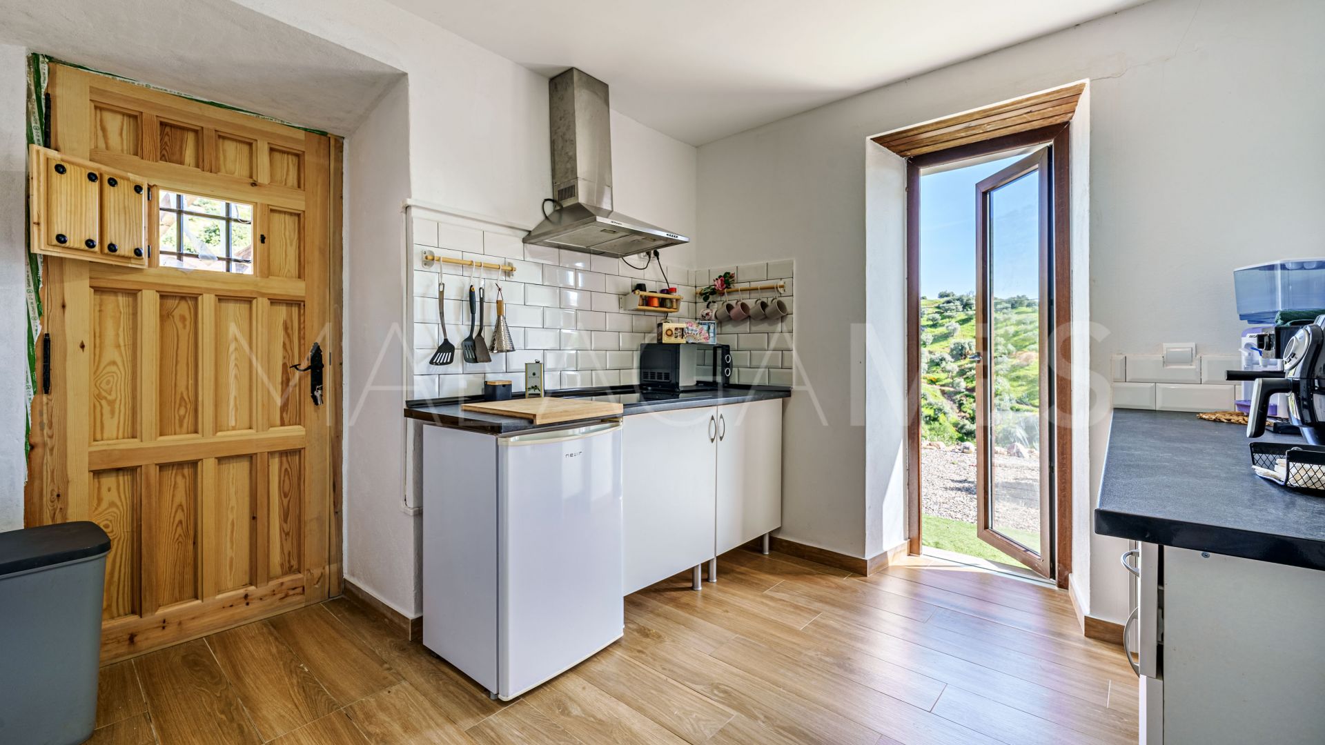 11 bedrooms Malaga - Este finca for sale