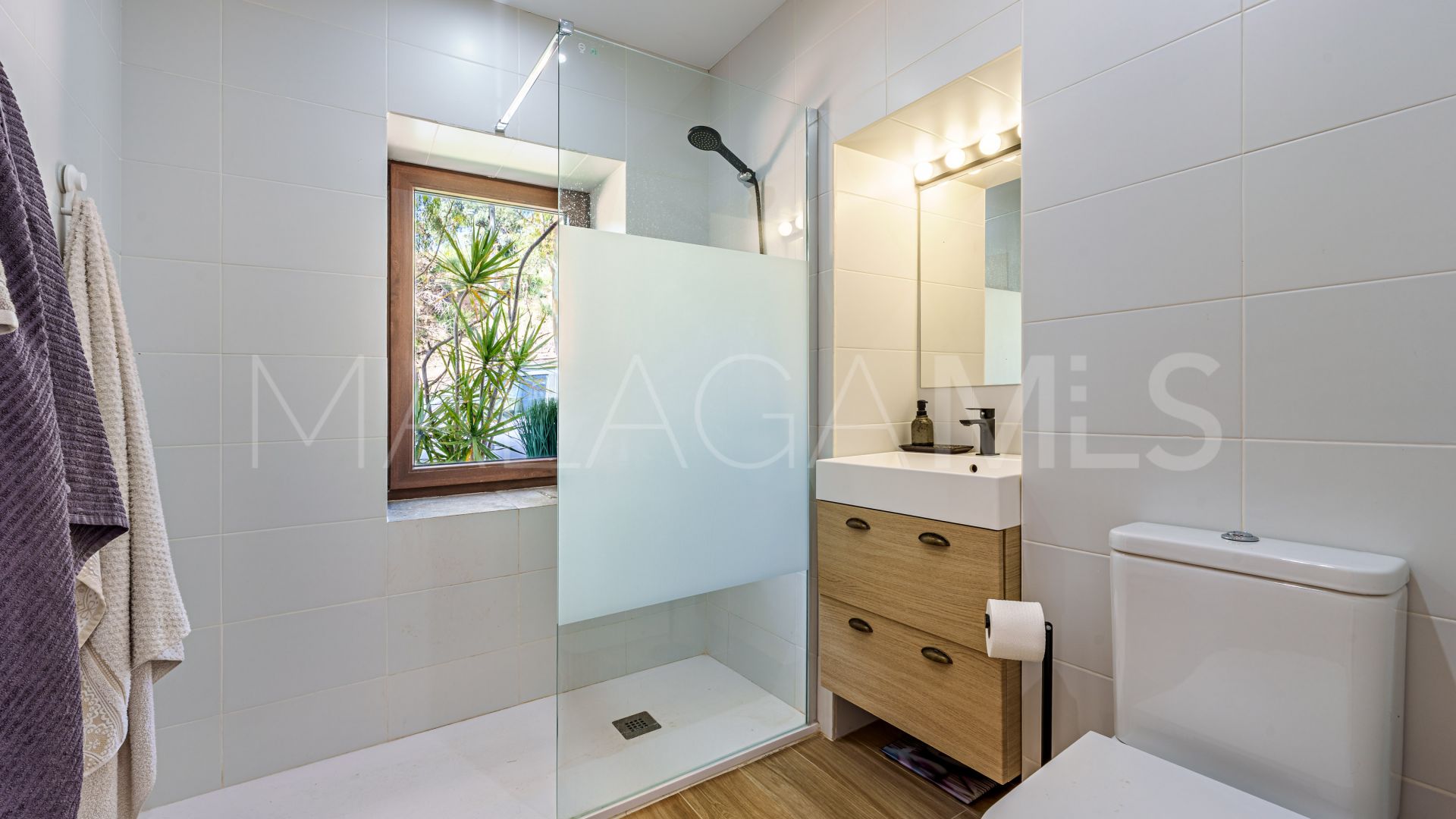 11 bedrooms Malaga - Este finca for sale