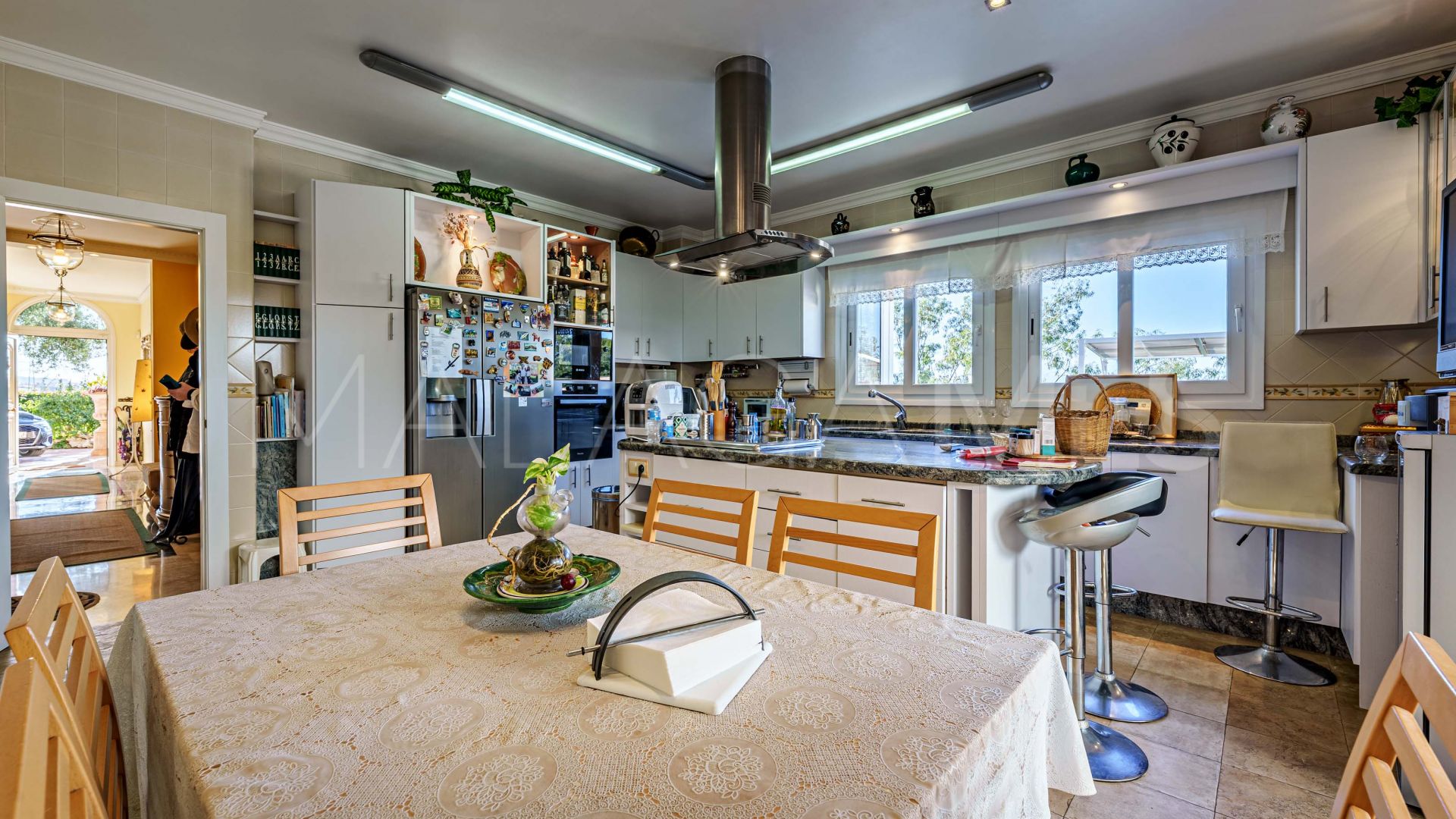Villa for sale in Cerrado Calderón - El Morlaco