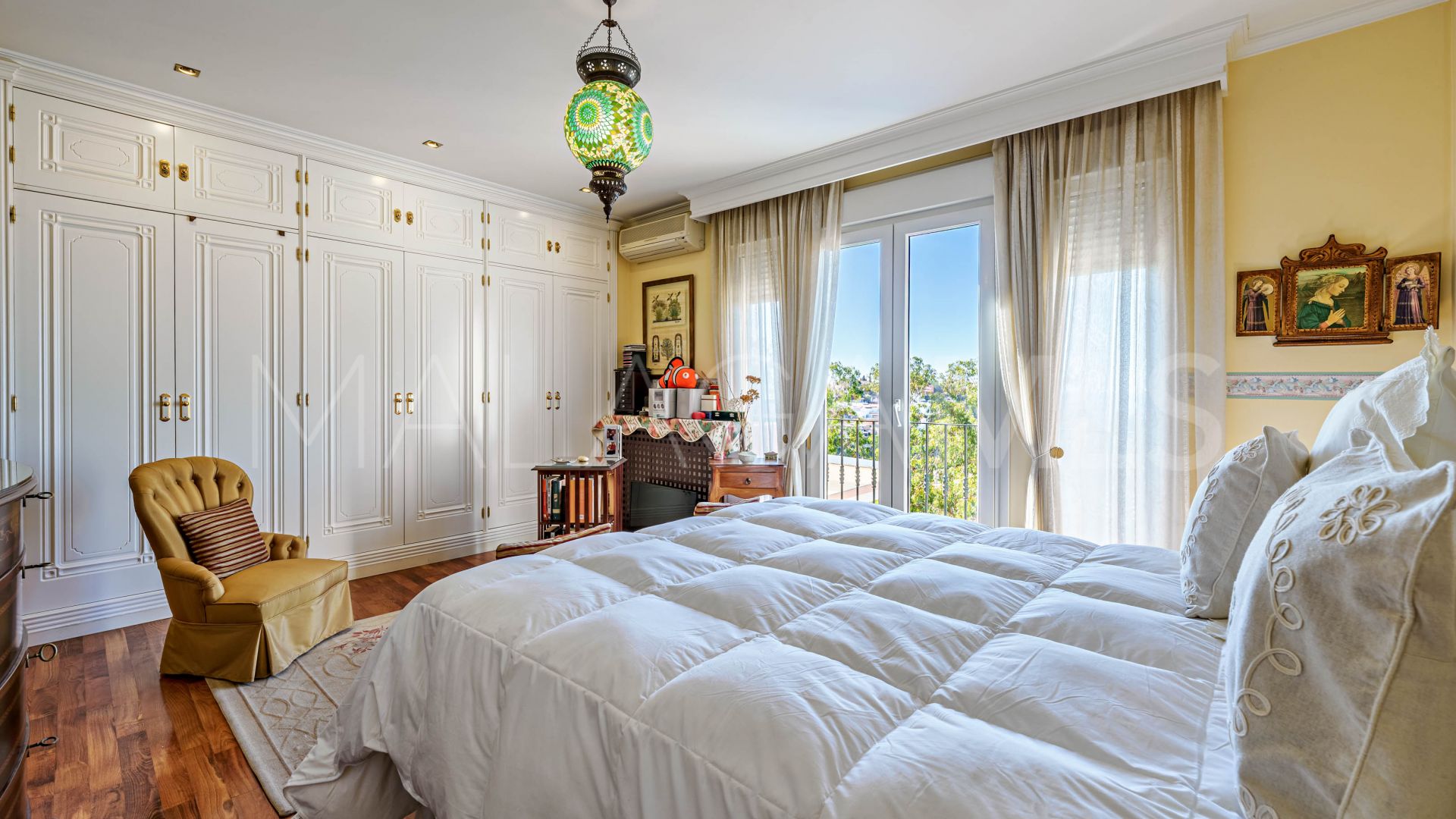 Villa for sale in Cerrado Calderón - El Morlaco