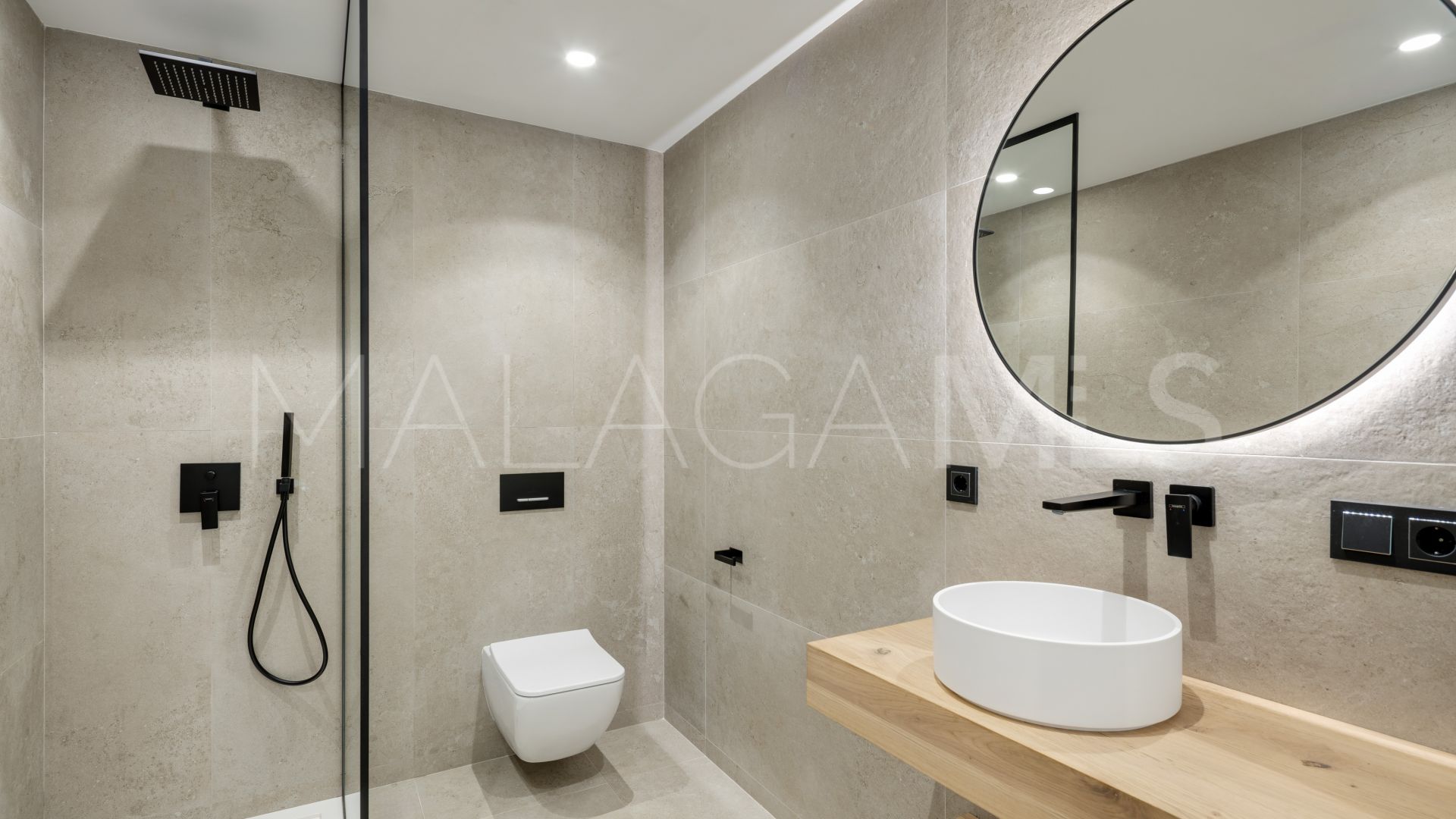 5 bedrooms villa in El Herrojo for sale