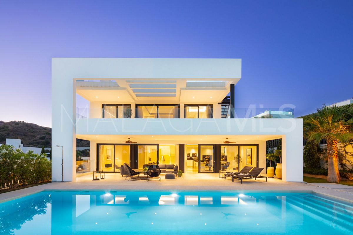 Villa for sale in Los Olivos
