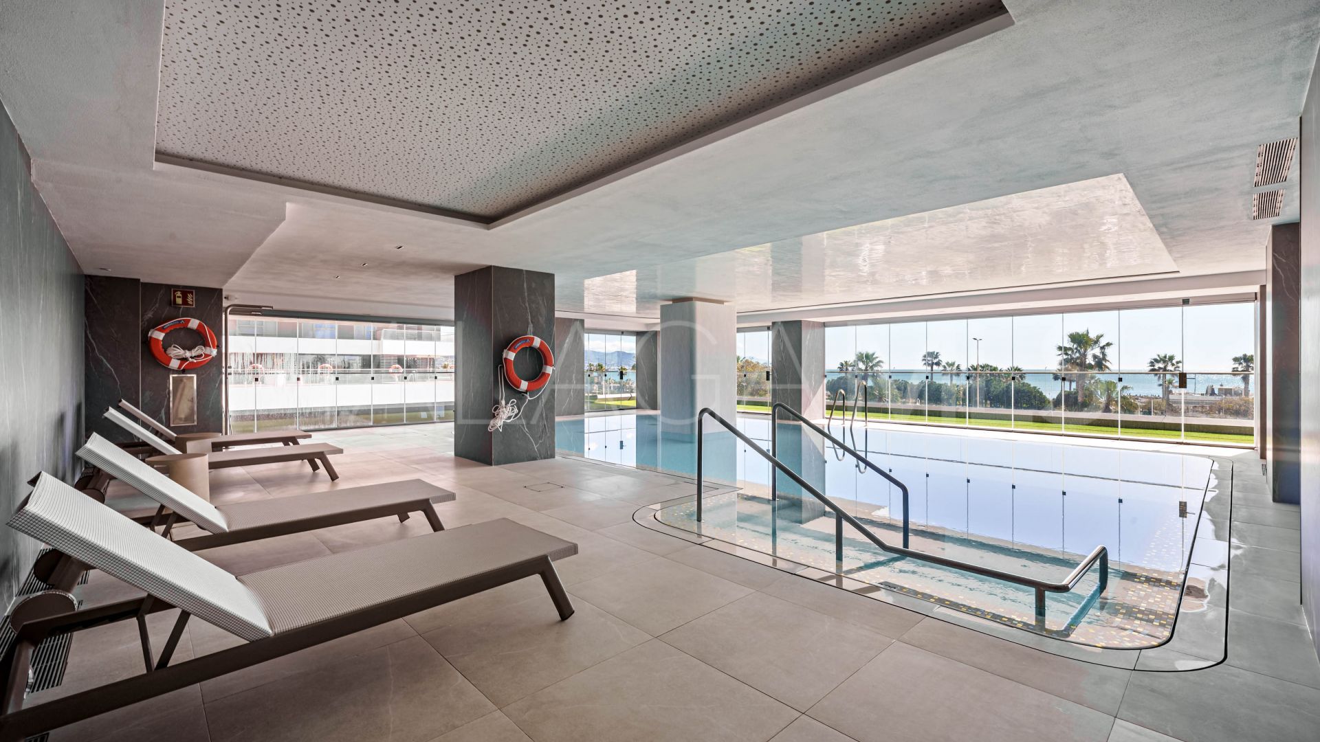 Buy apartamento with 2 bedrooms in Malaga - Carretera de Cádiz