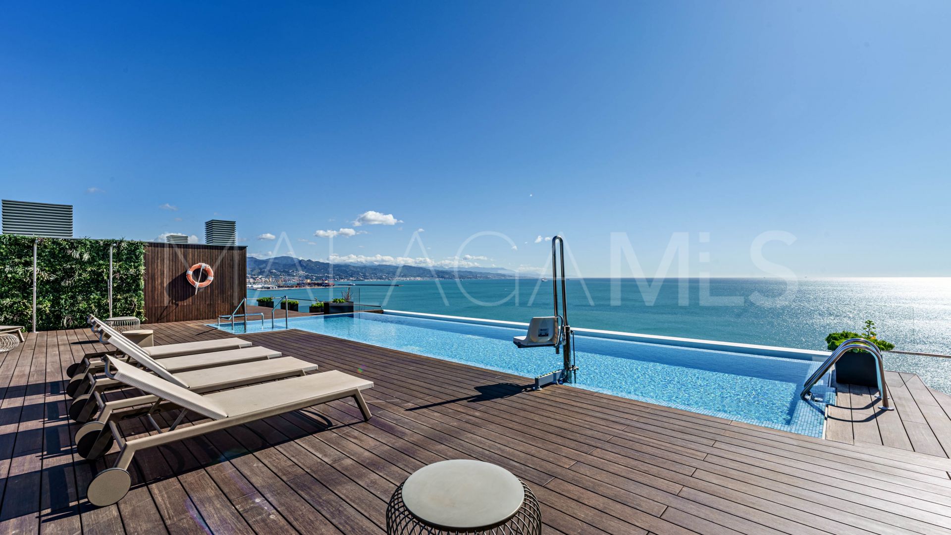 Buy apartamento with 2 bedrooms in Malaga - Carretera de Cádiz