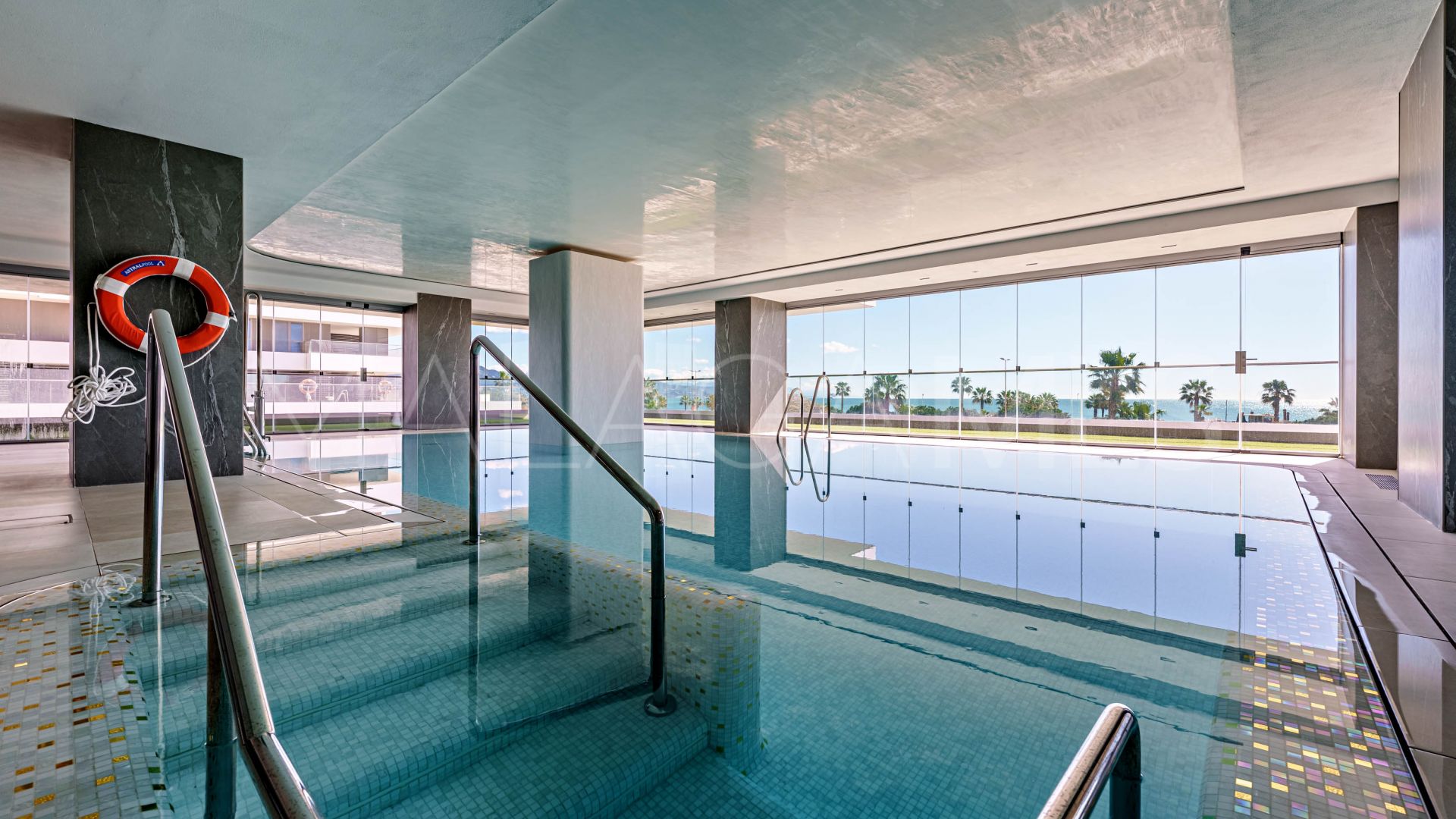 Buy apartamento with 2 bedrooms in Malaga - Carretera de Cádiz