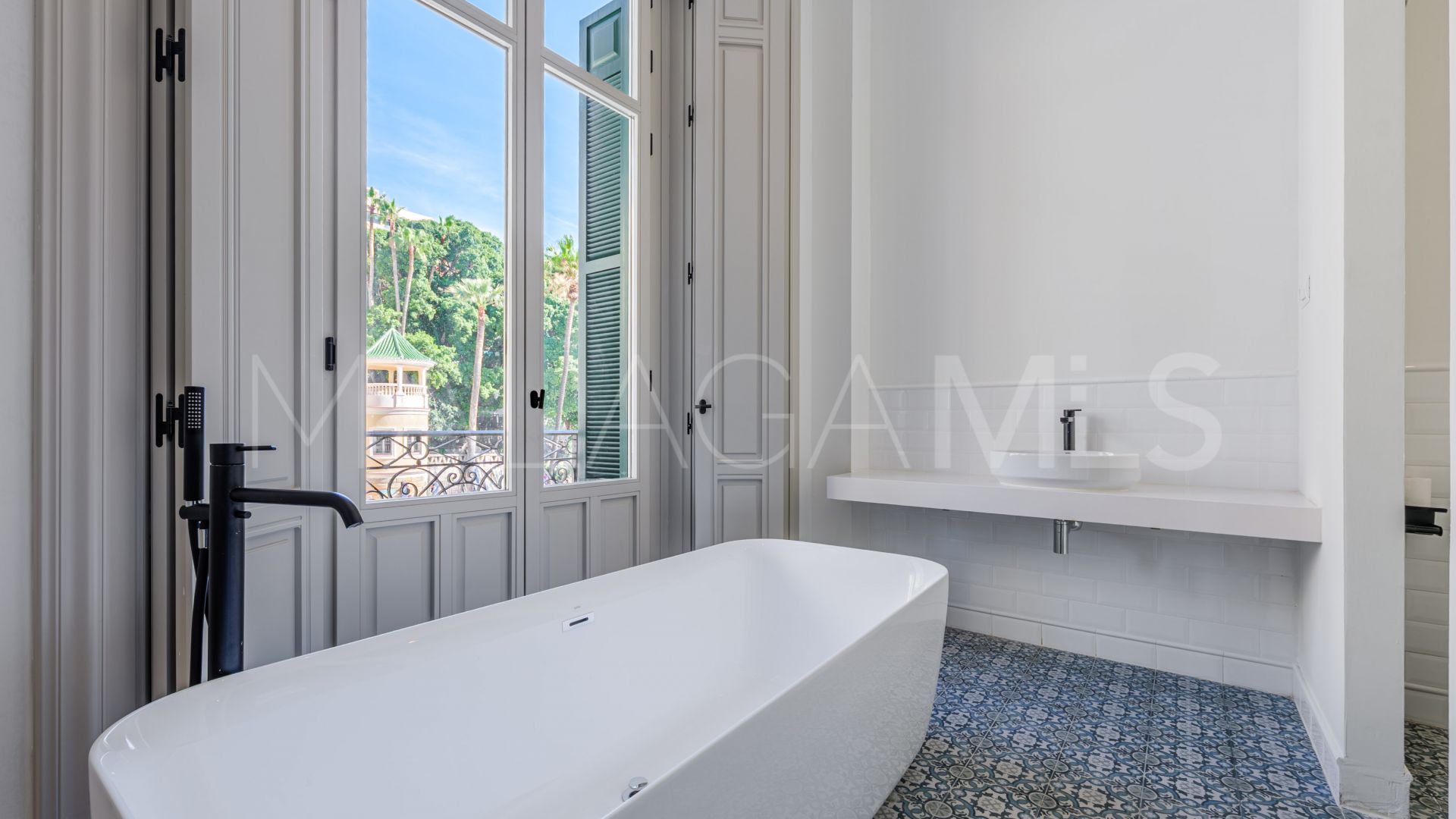 Duplex for sale in La Malagueta - La Caleta de 3 bedrooms