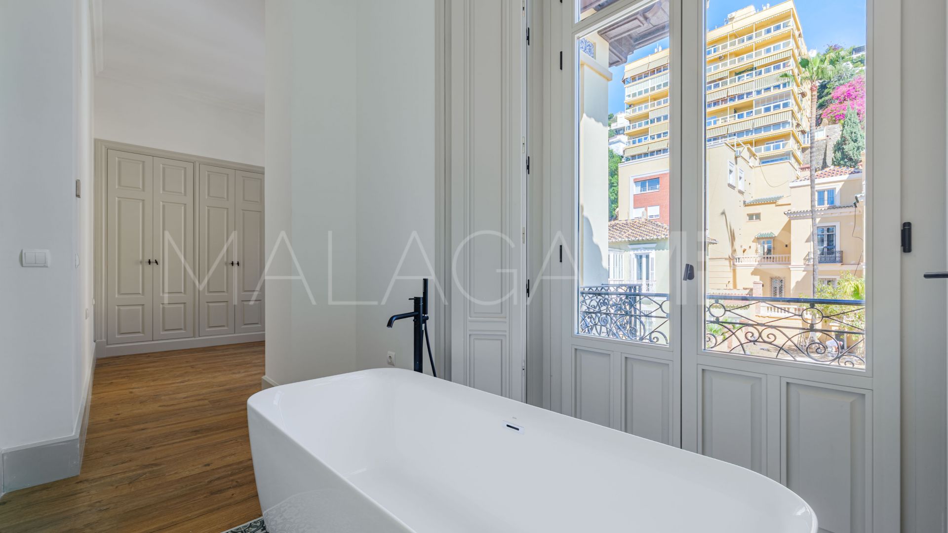 Duplex for sale in La Malagueta - La Caleta de 3 bedrooms