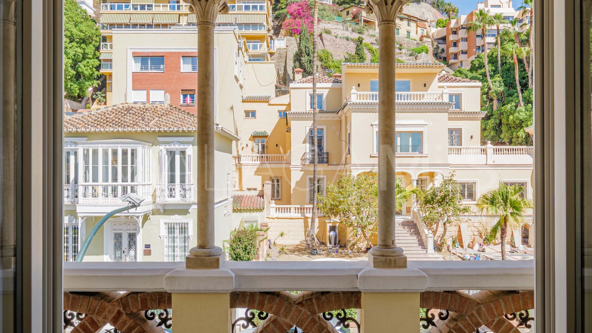 Duplex for sale in La Malagueta - La Caleta de 3 bedrooms