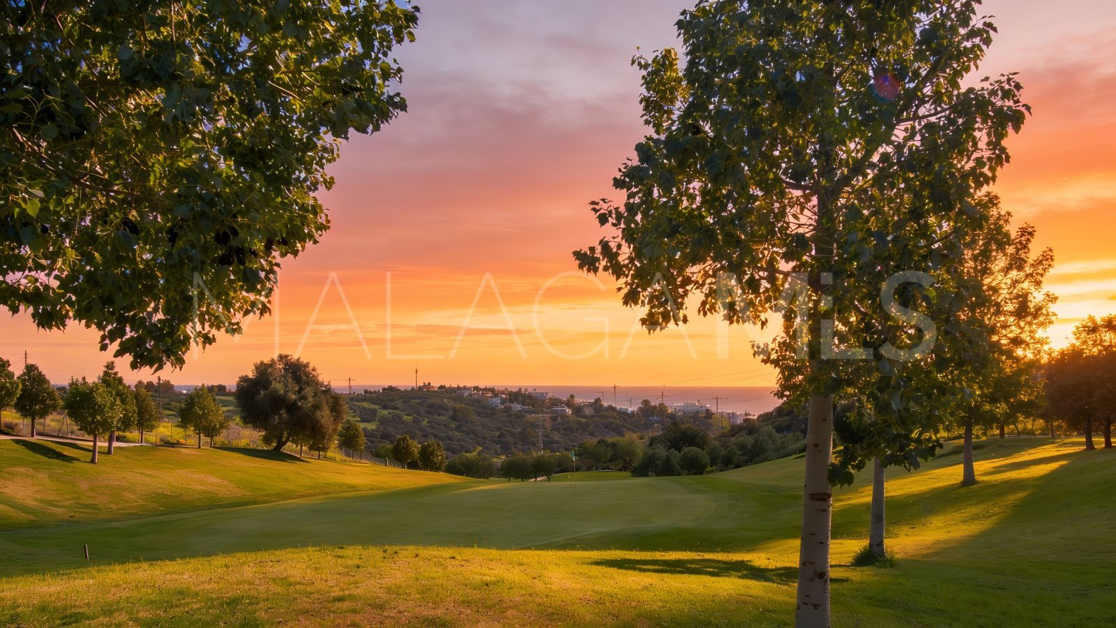 Villa for sale in Estepona Golf de 4 bedrooms