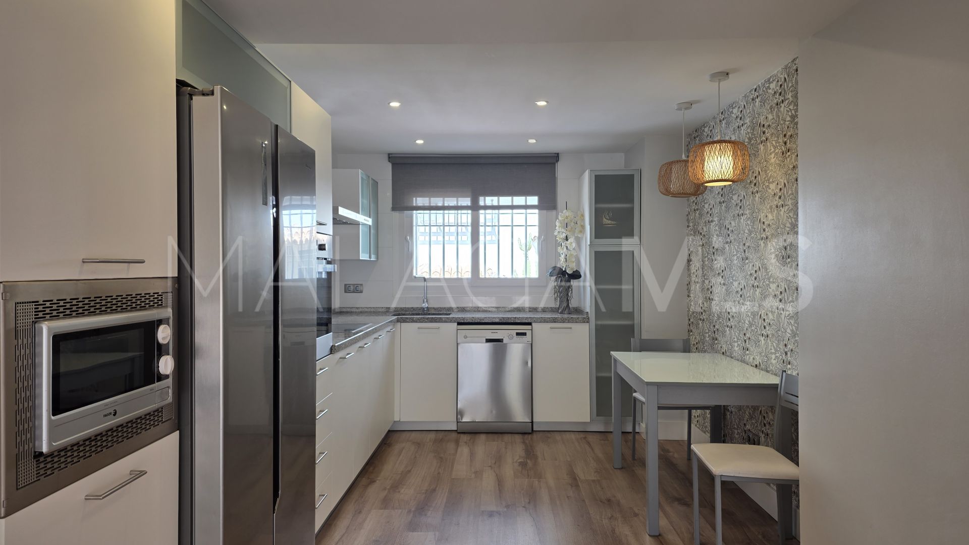 Reihenhaus for sale in Valdeolletas