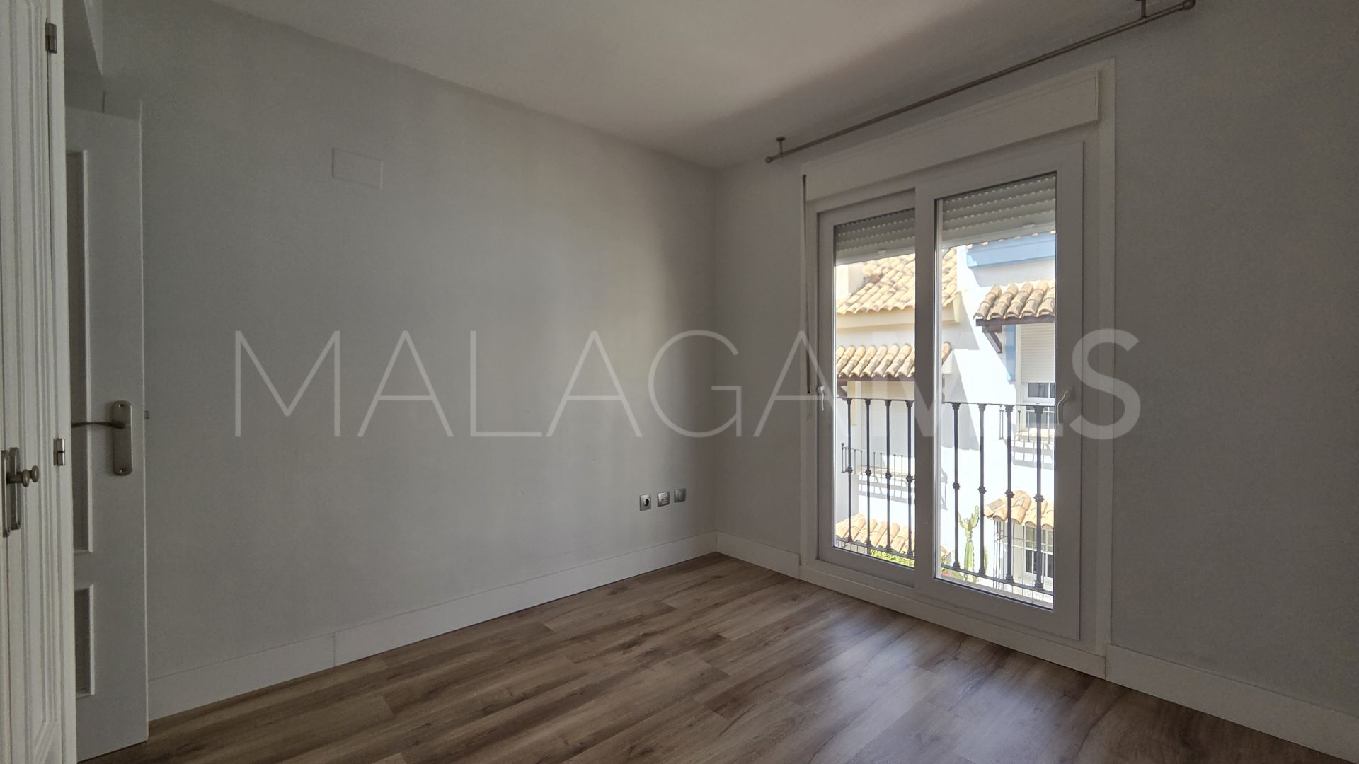 Reihenhaus for sale in Valdeolletas