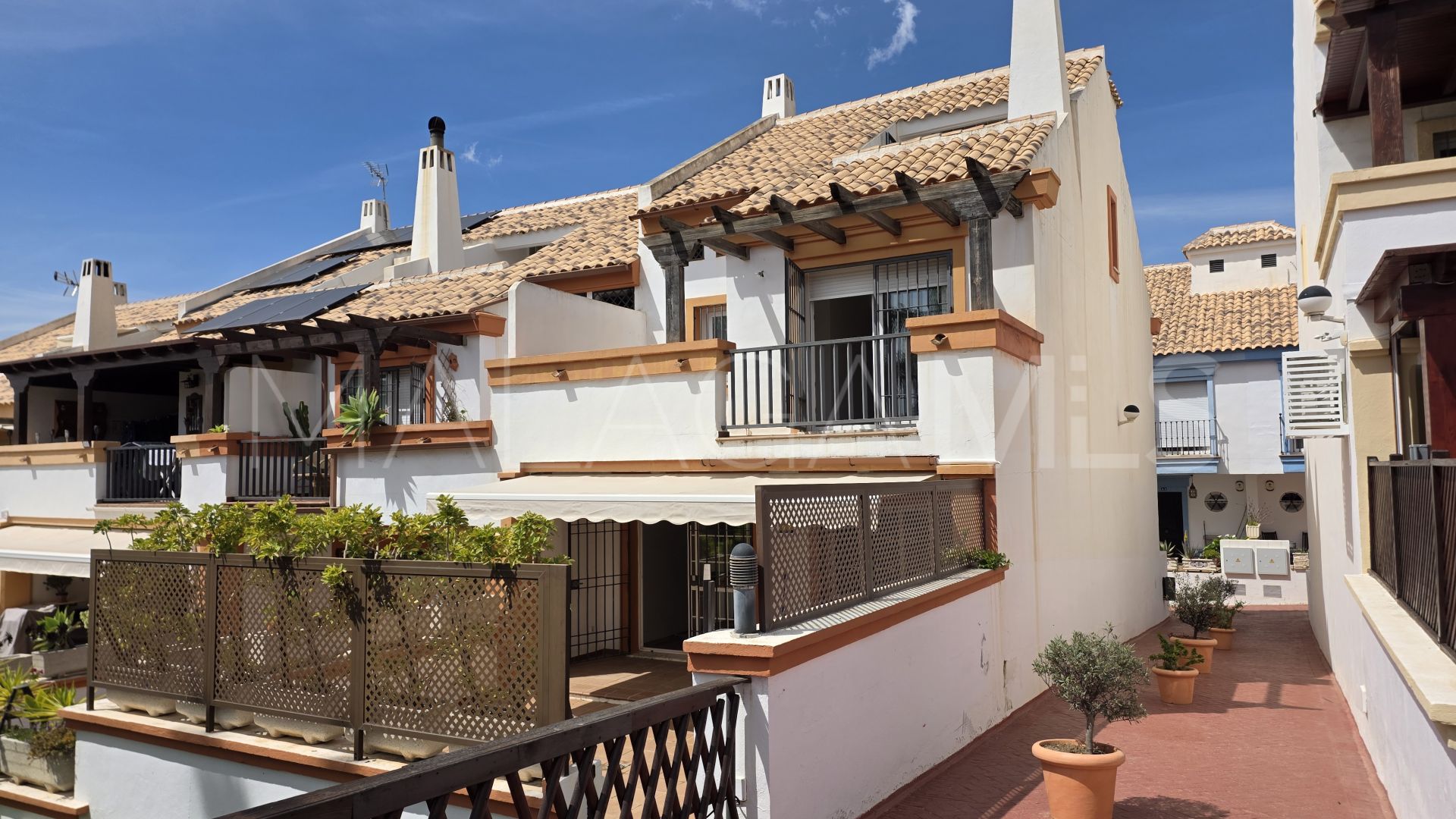 Reihenhaus for sale in Valdeolletas