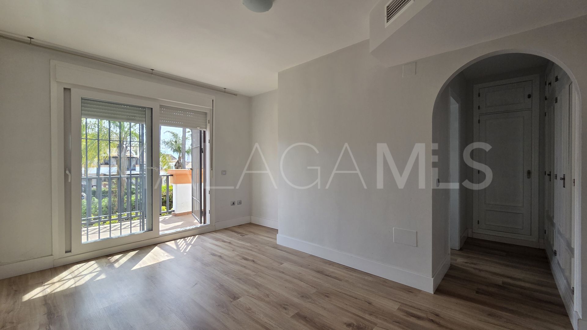 Reihenhaus for sale in Valdeolletas