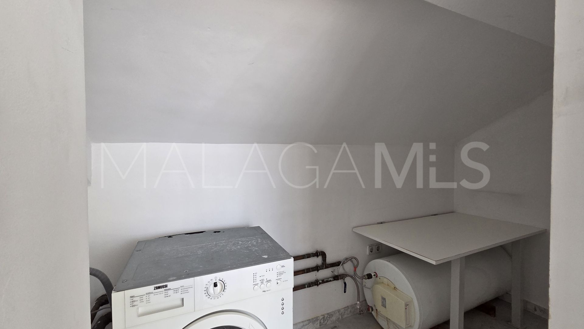 Reihenhaus for sale in Valdeolletas