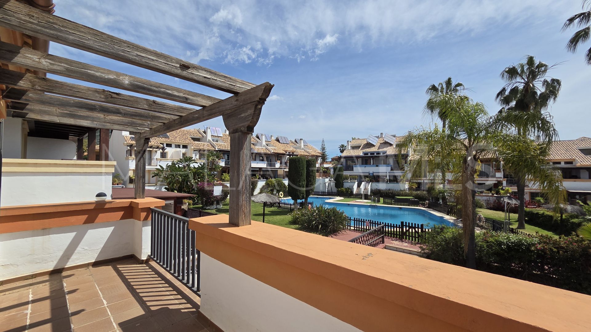 Reihenhaus for sale in Valdeolletas