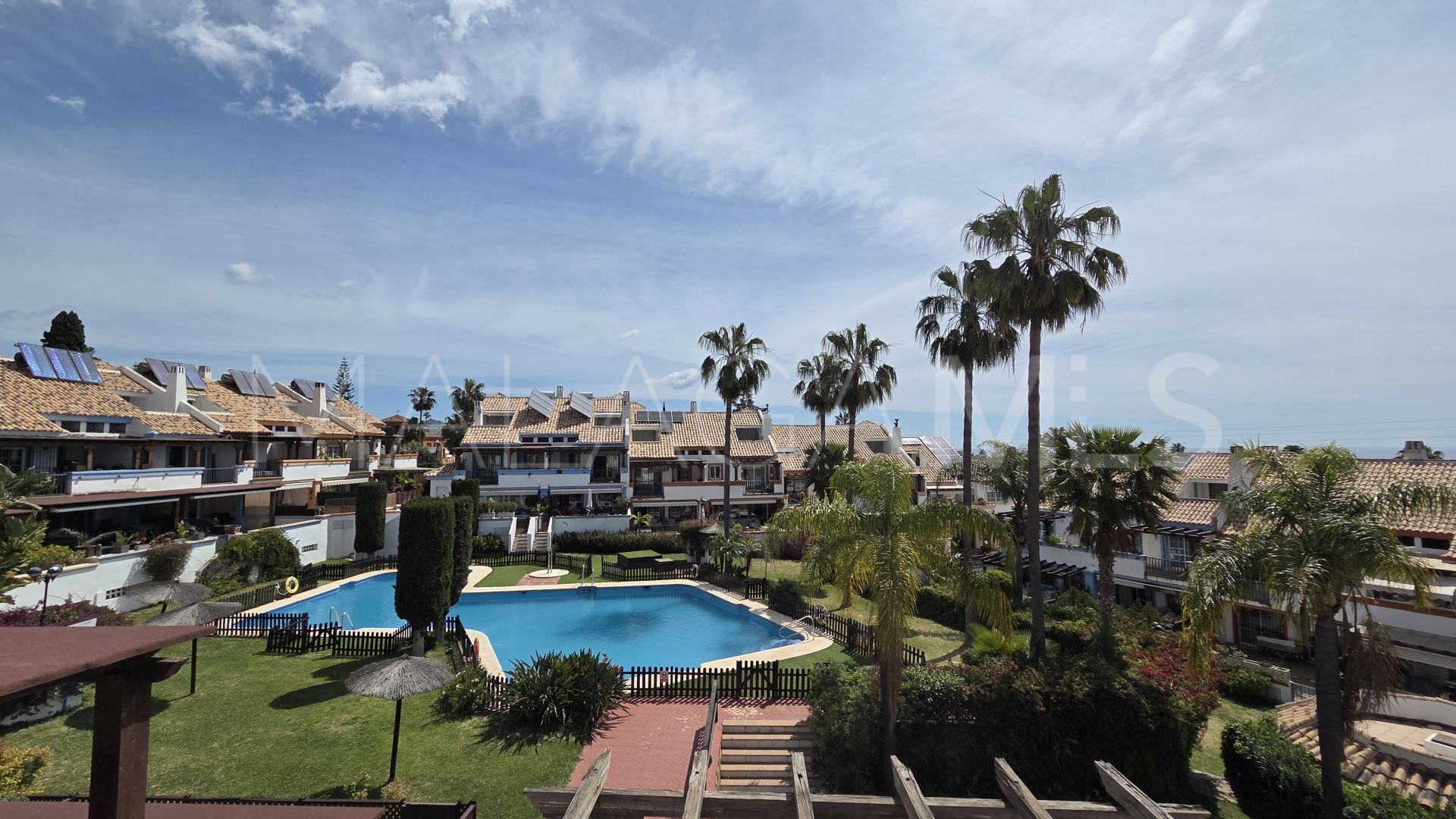 Reihenhaus for sale in Valdeolletas