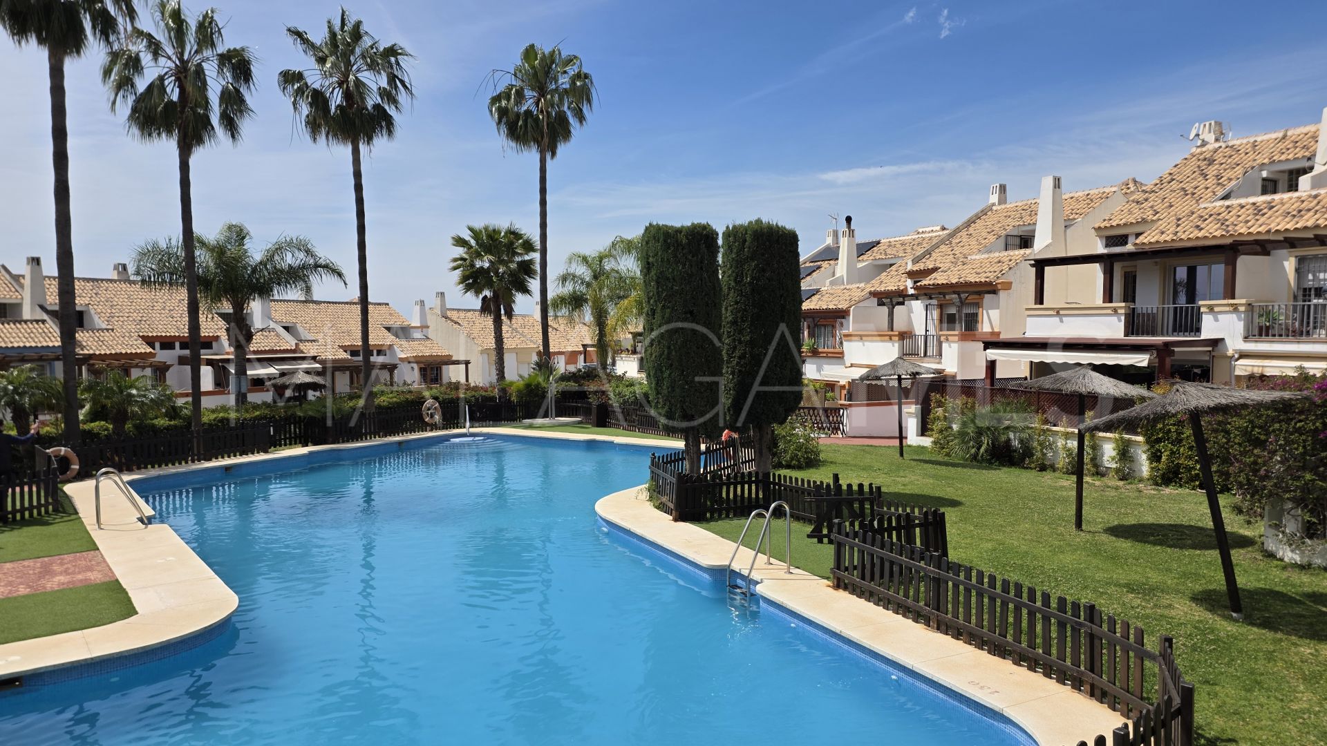 Reihenhaus for sale in Valdeolletas