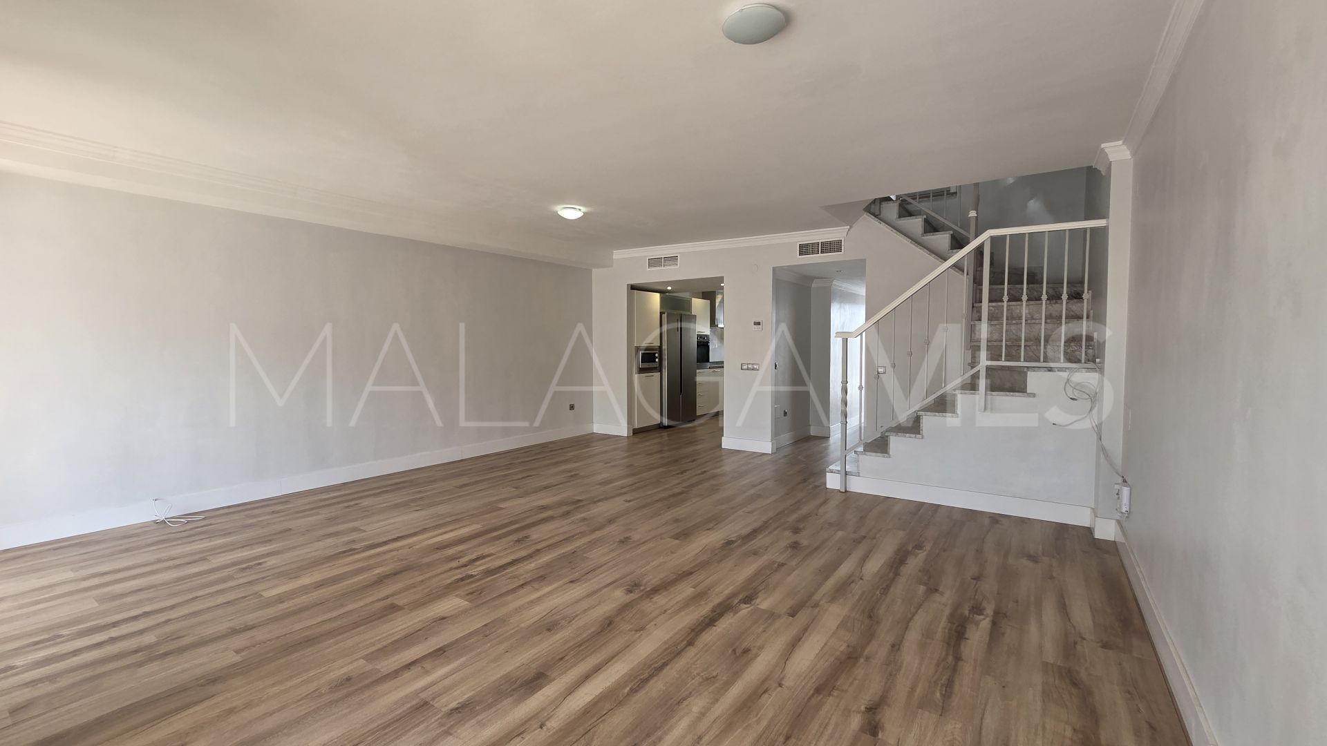 Reihenhaus for sale in Valdeolletas