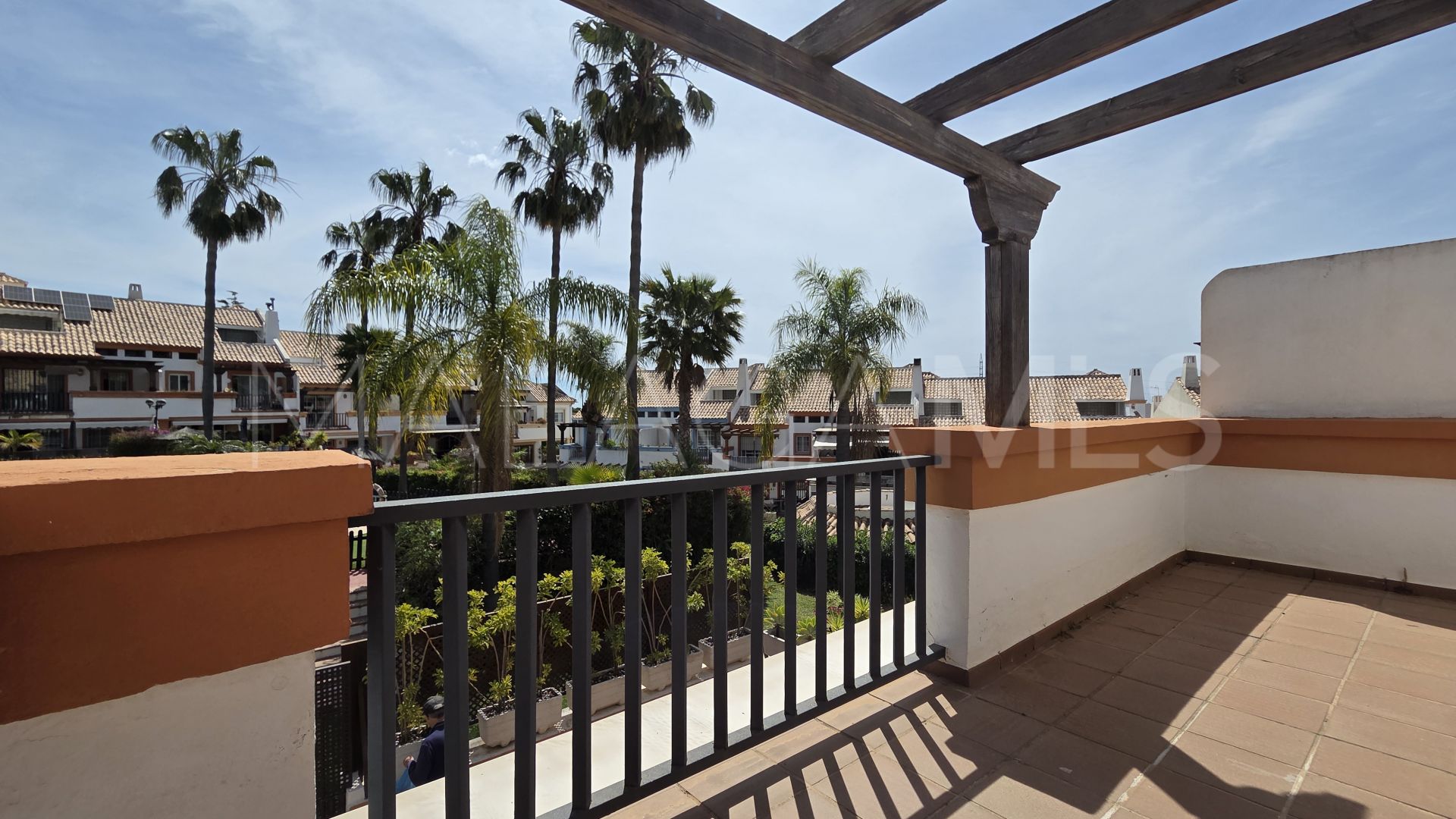 Reihenhaus for sale in Valdeolletas