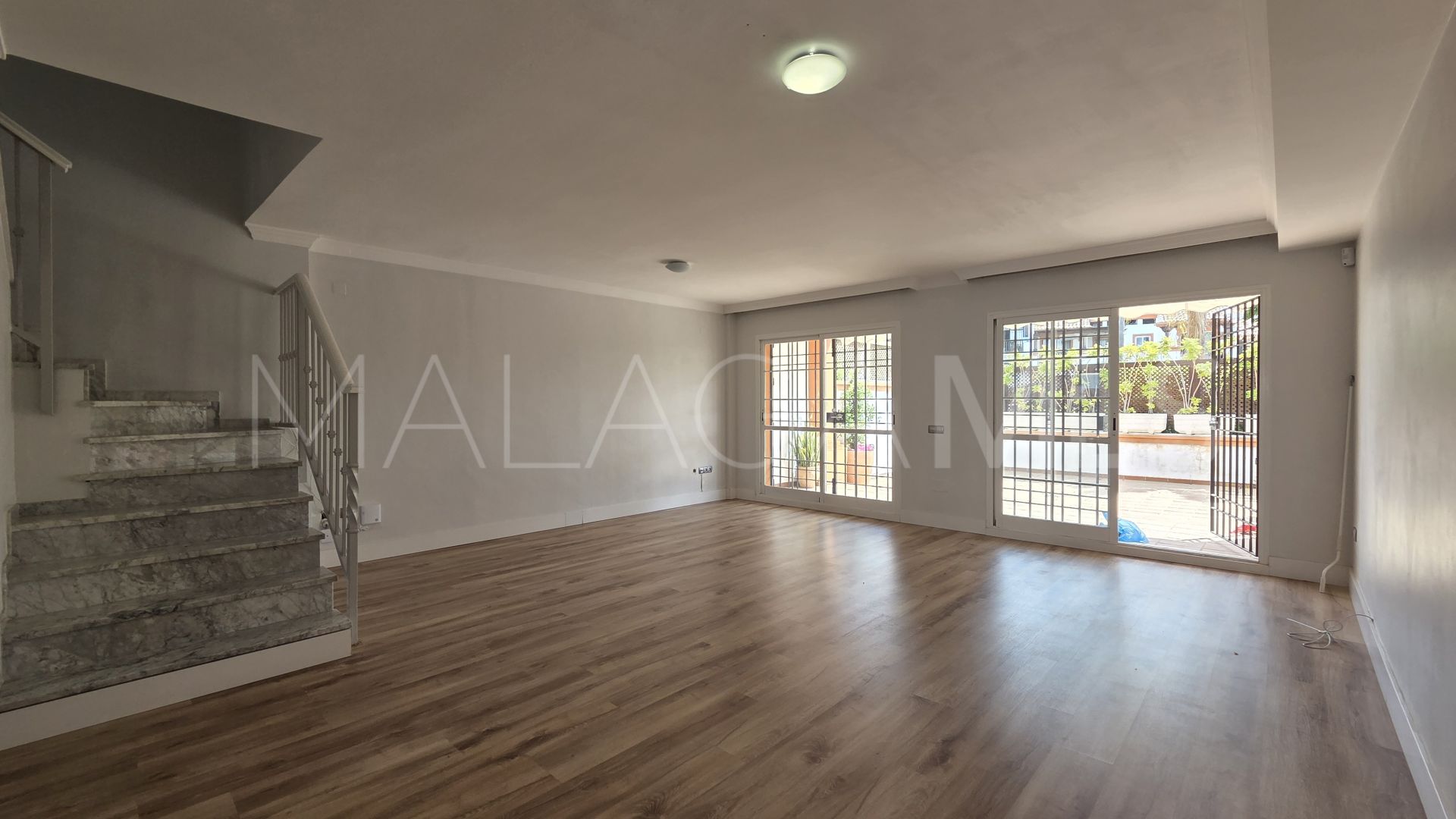 Reihenhaus for sale in Valdeolletas