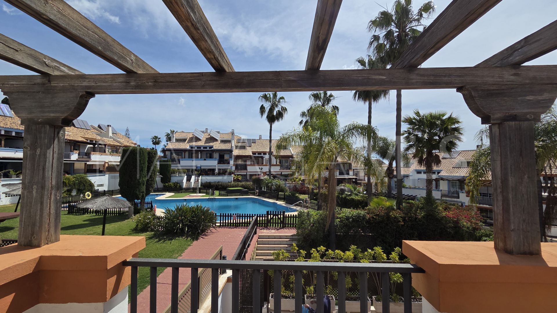 Reihenhaus for sale in Valdeolletas