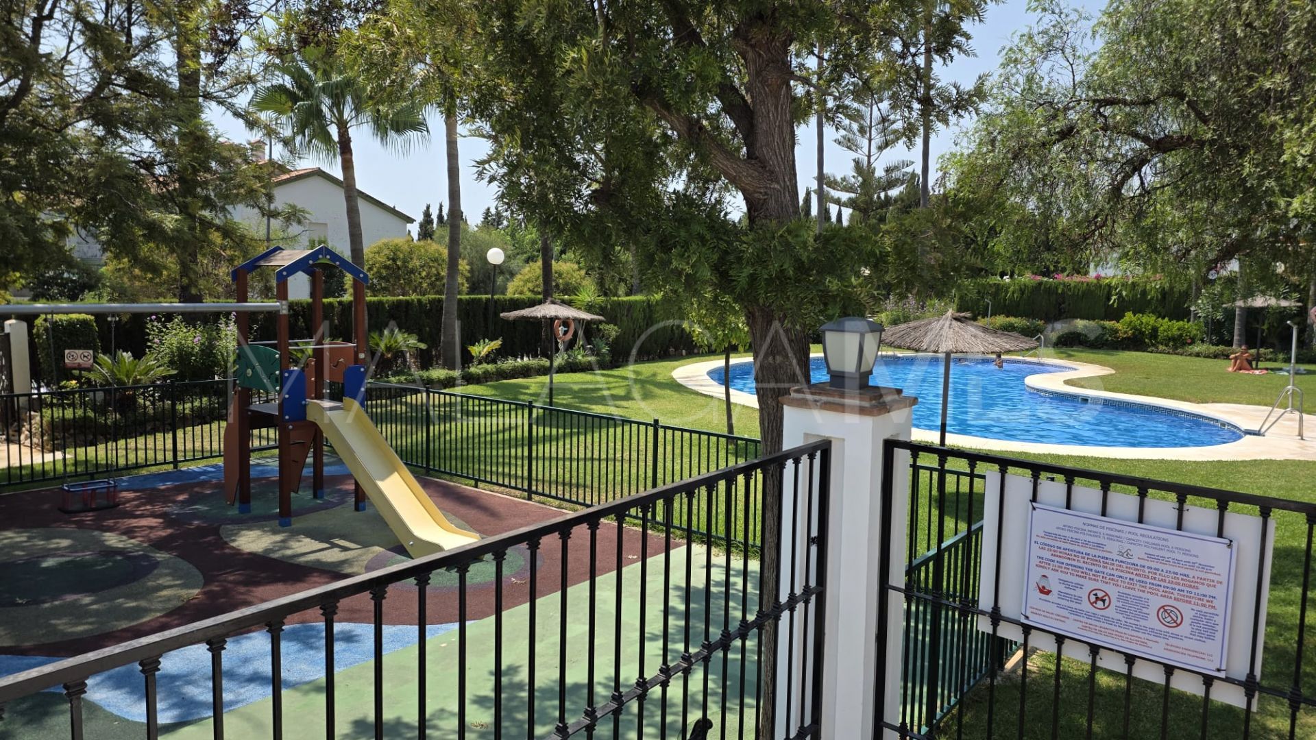 Radhus for sale in Nagüeles