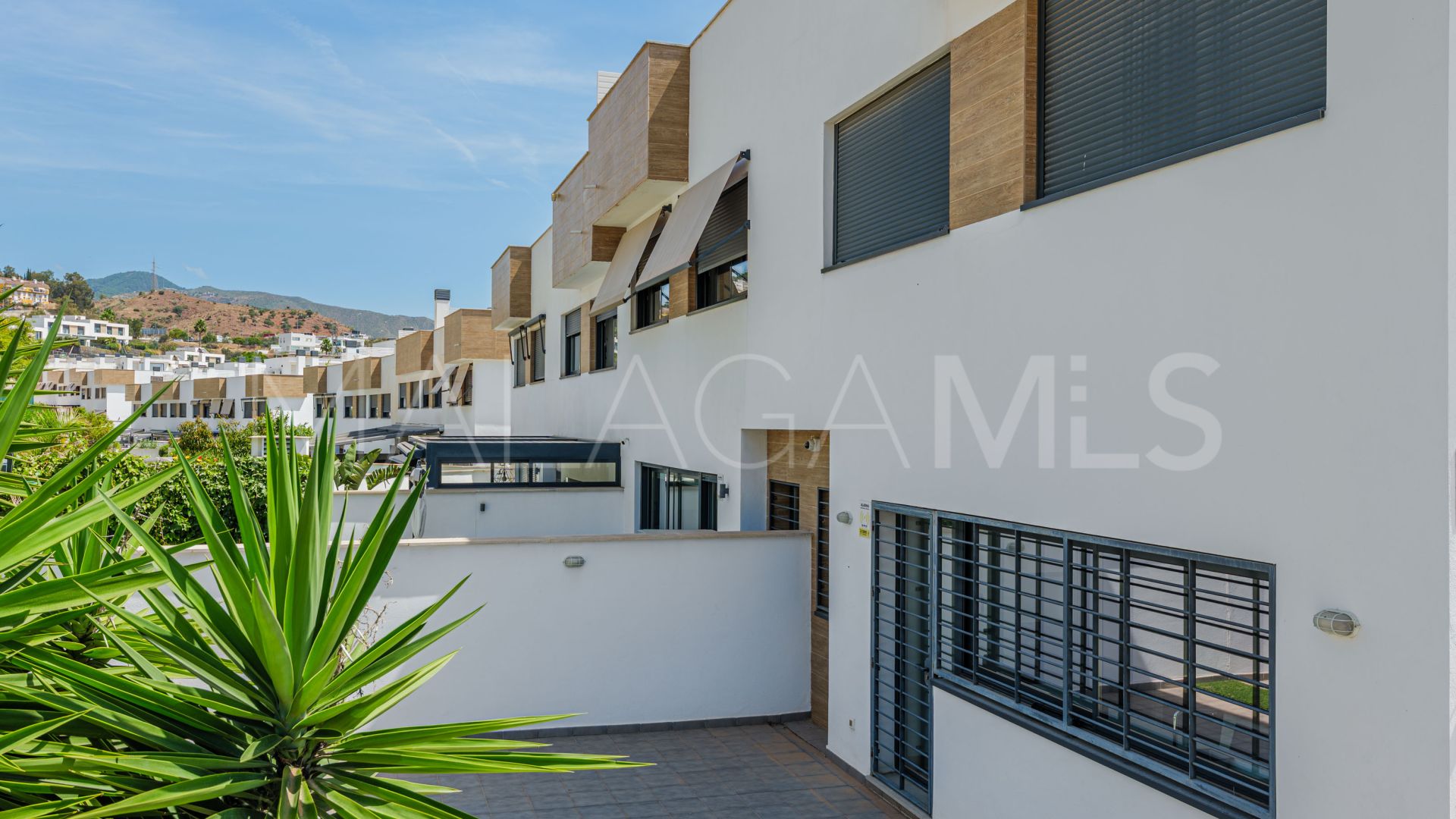 Parhus for sale in Cerrado Calderón - El Morlaco