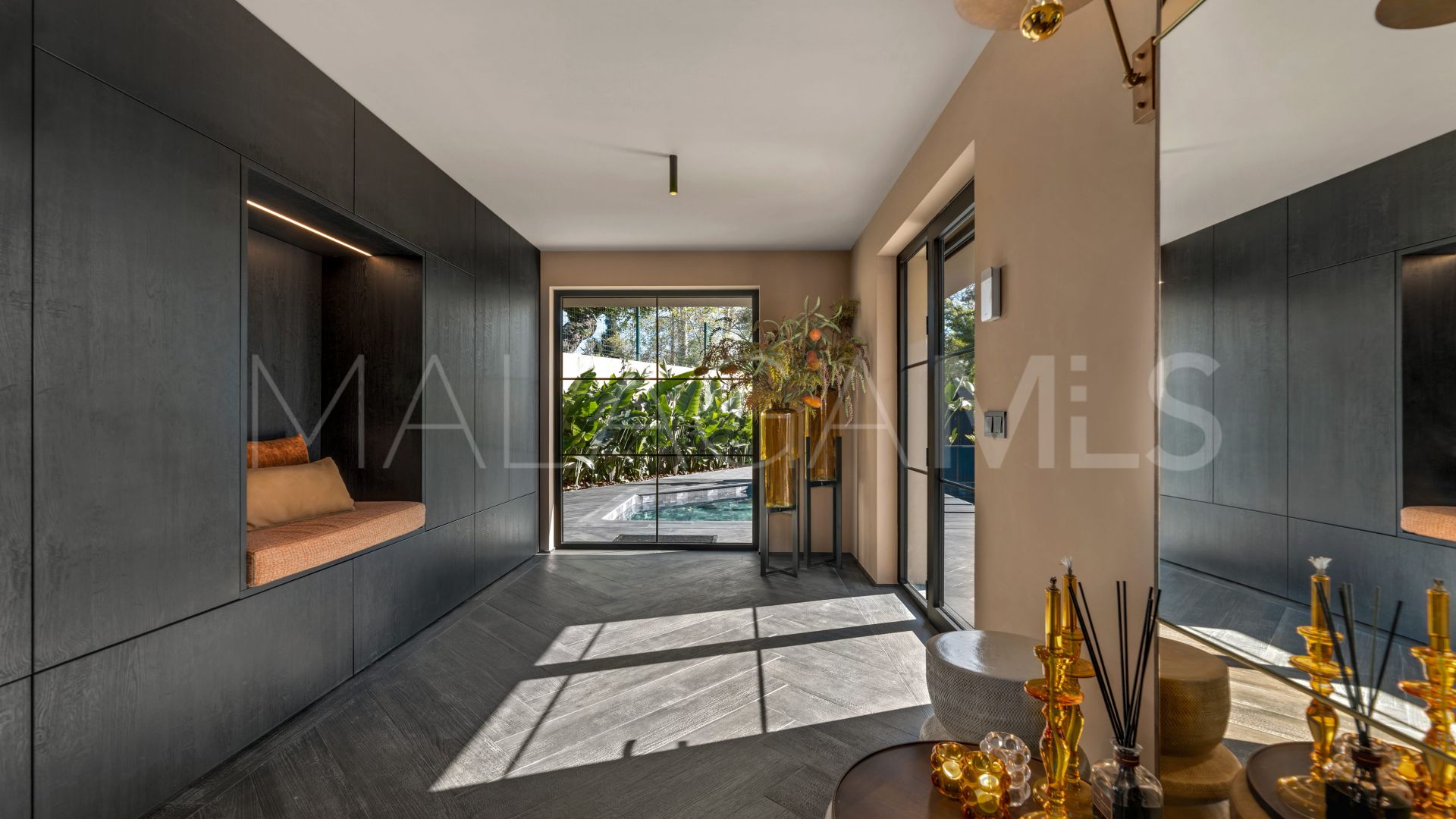 Villa for sale in Guadalmina Alta