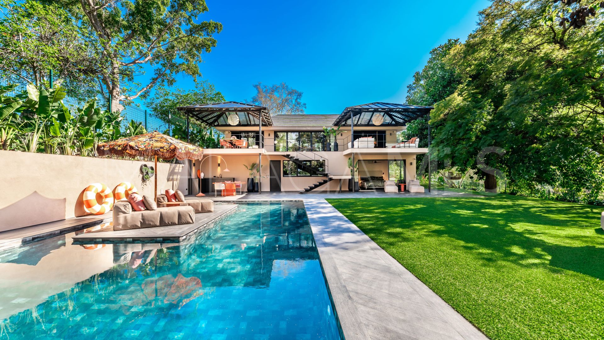 Villa for sale in Guadalmina Alta