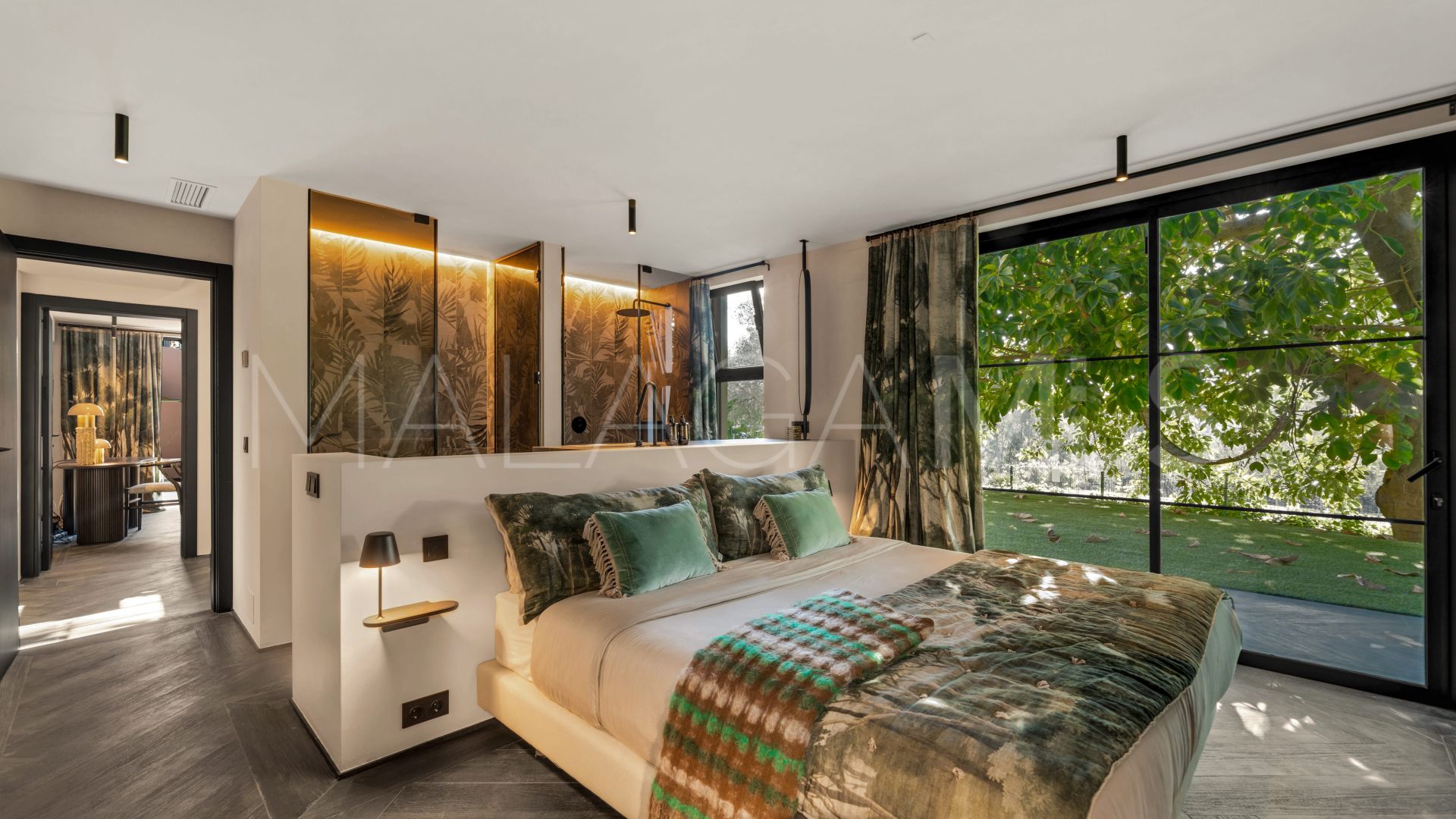 Villa for sale in Guadalmina Alta