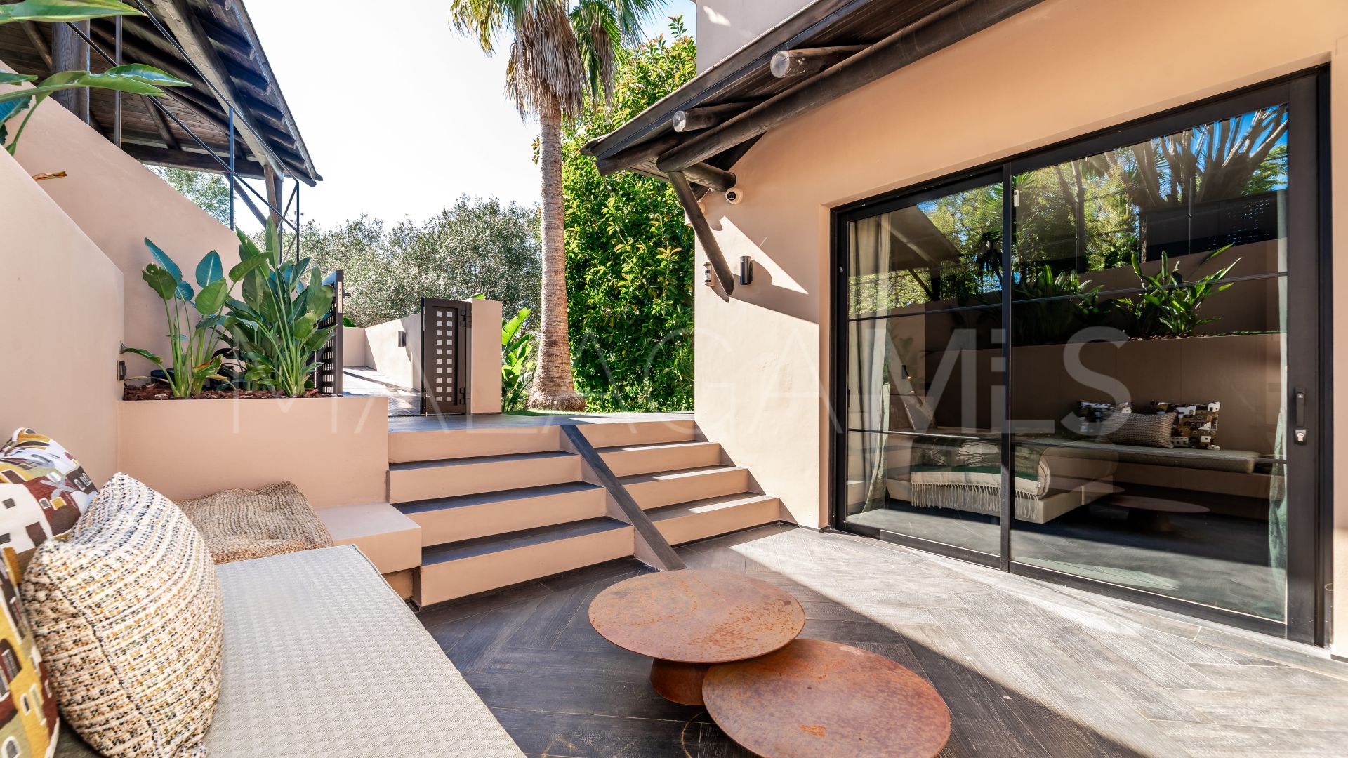 Villa for sale in Guadalmina Alta