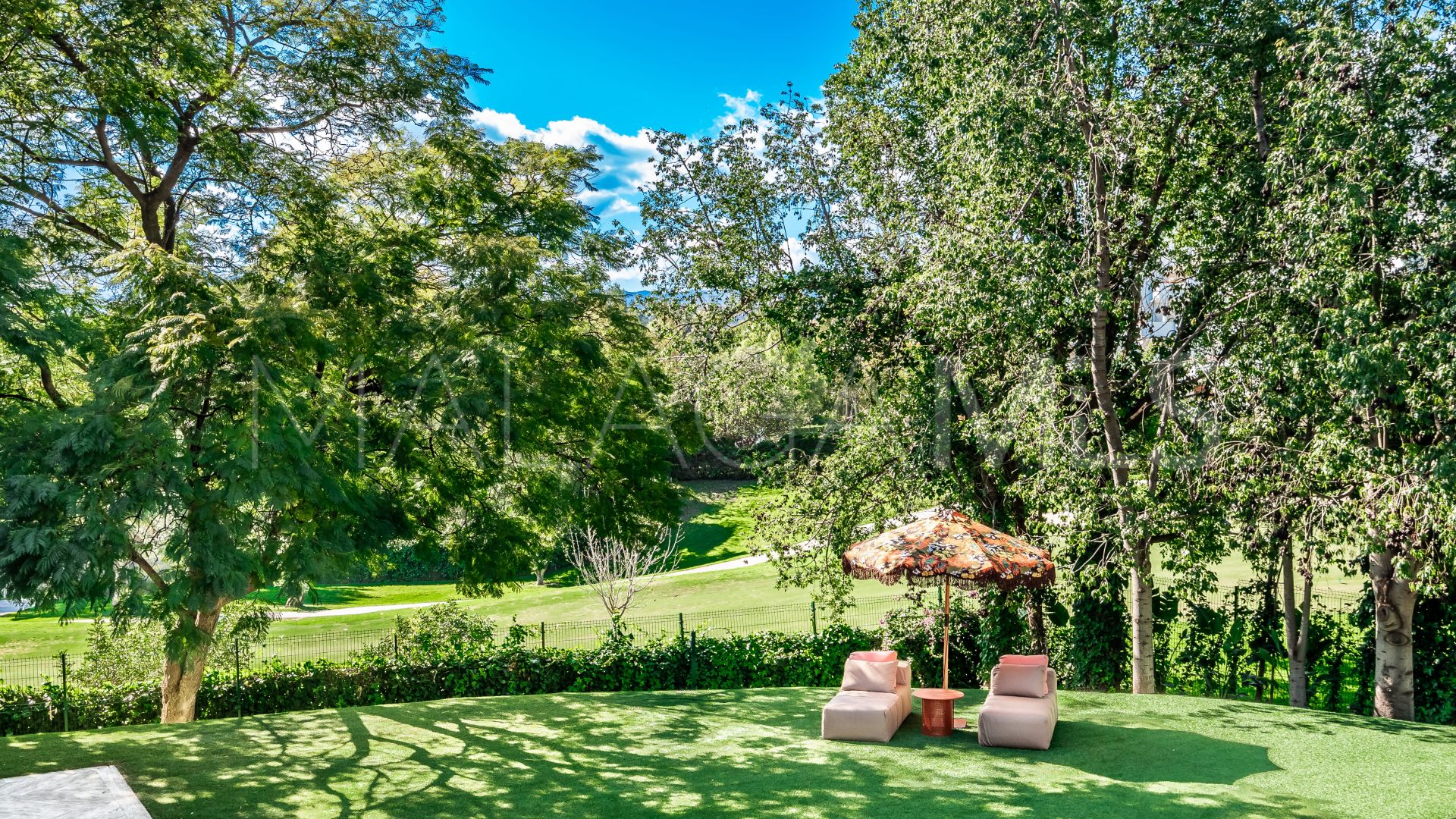 Villa for sale in Guadalmina Alta