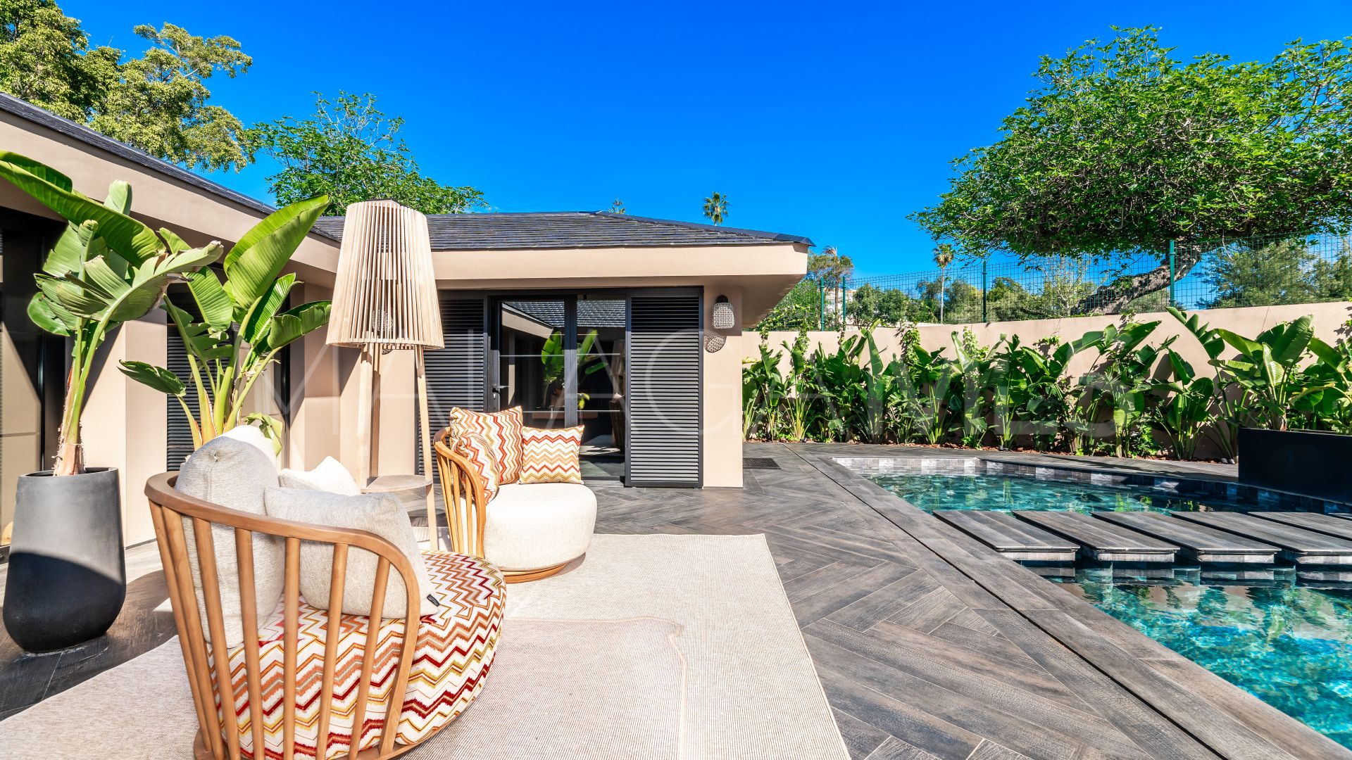 Villa for sale in Guadalmina Alta