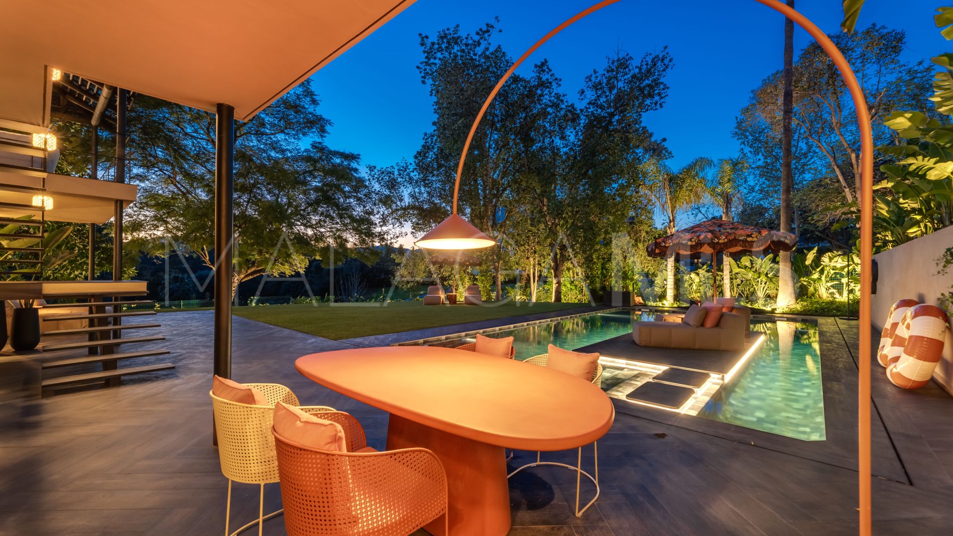 Villa for sale in Guadalmina Alta